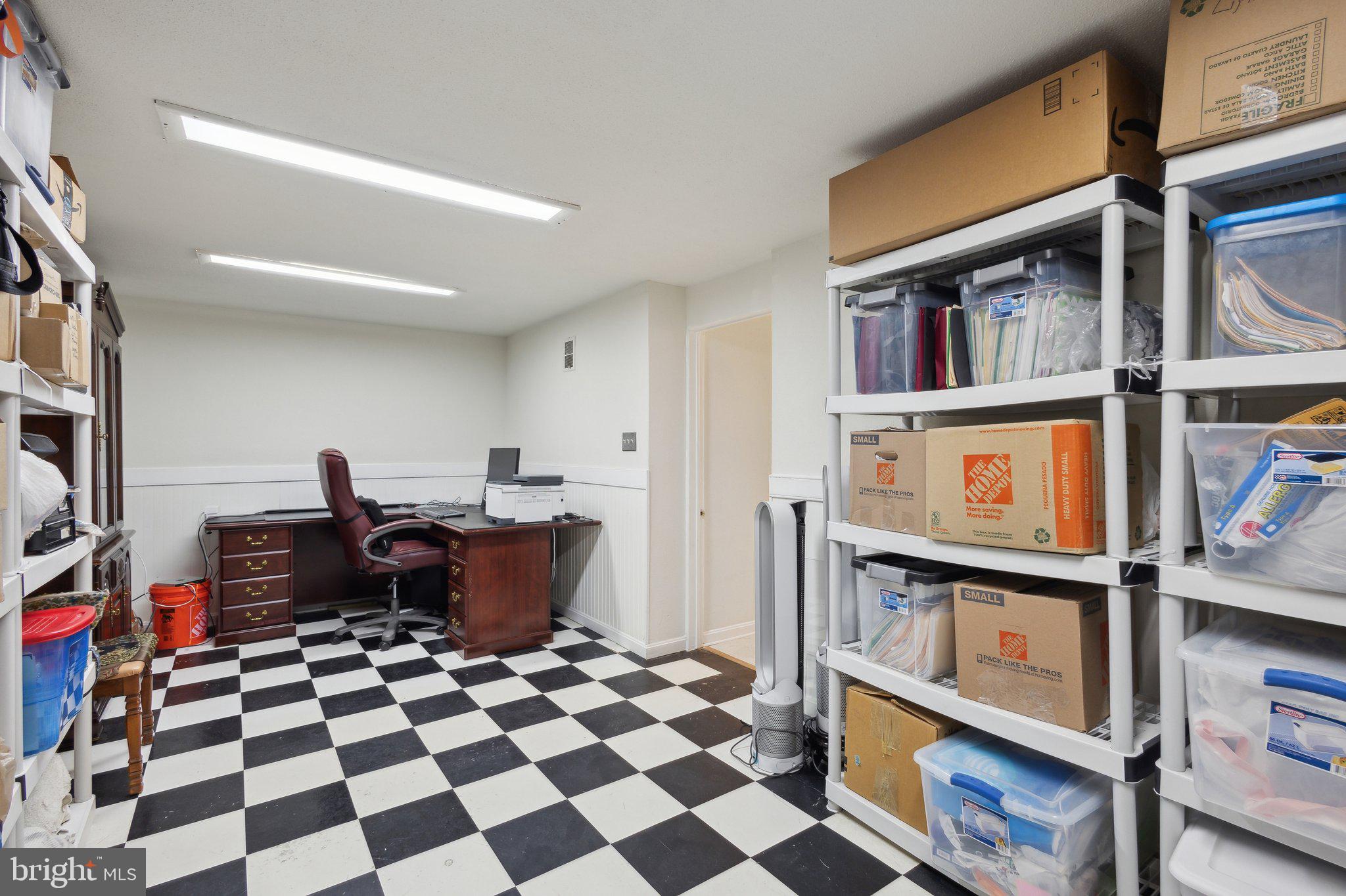 LAKE BRADDOCK - Residential