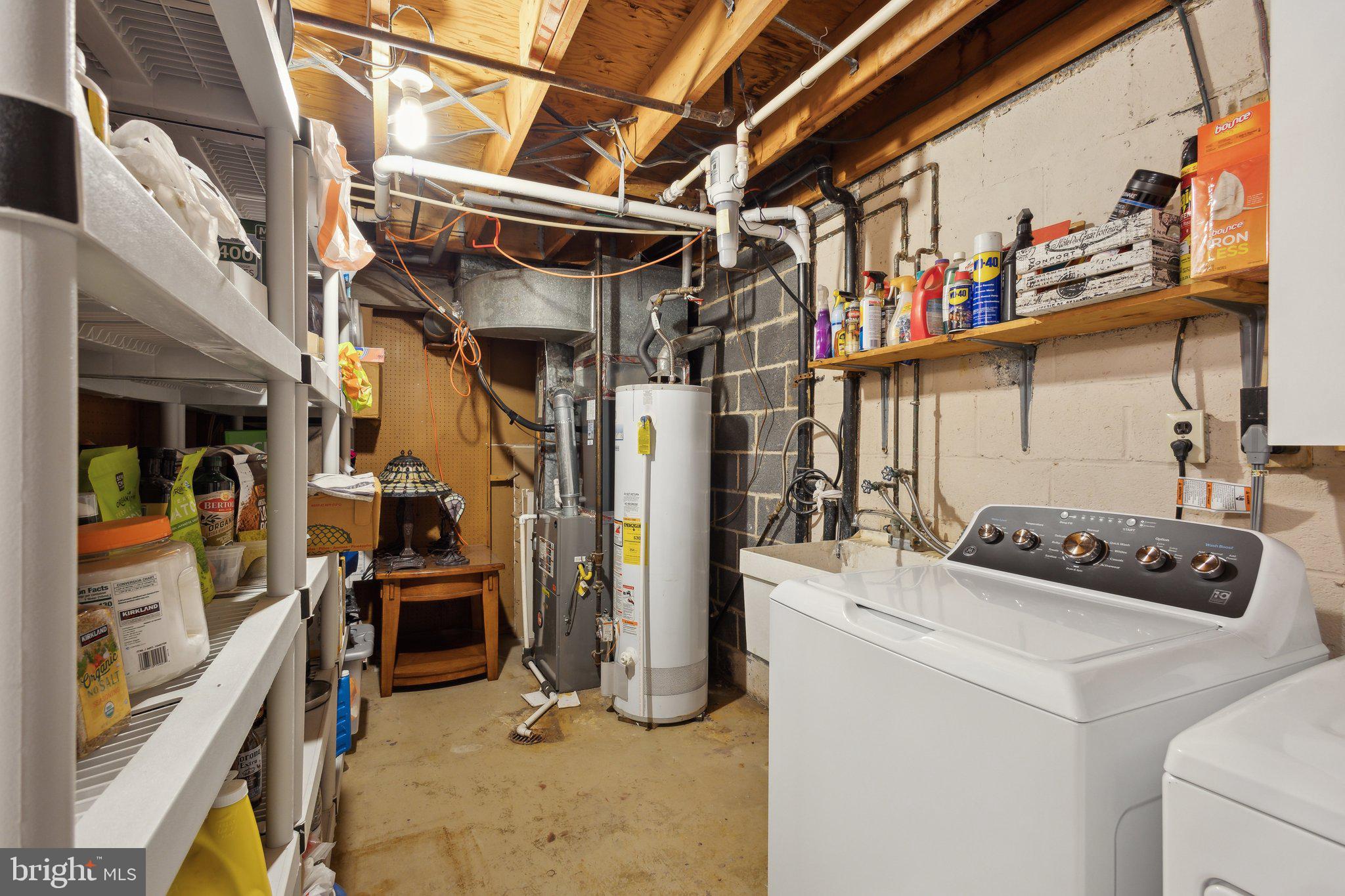 LAKE BRADDOCK - Residential