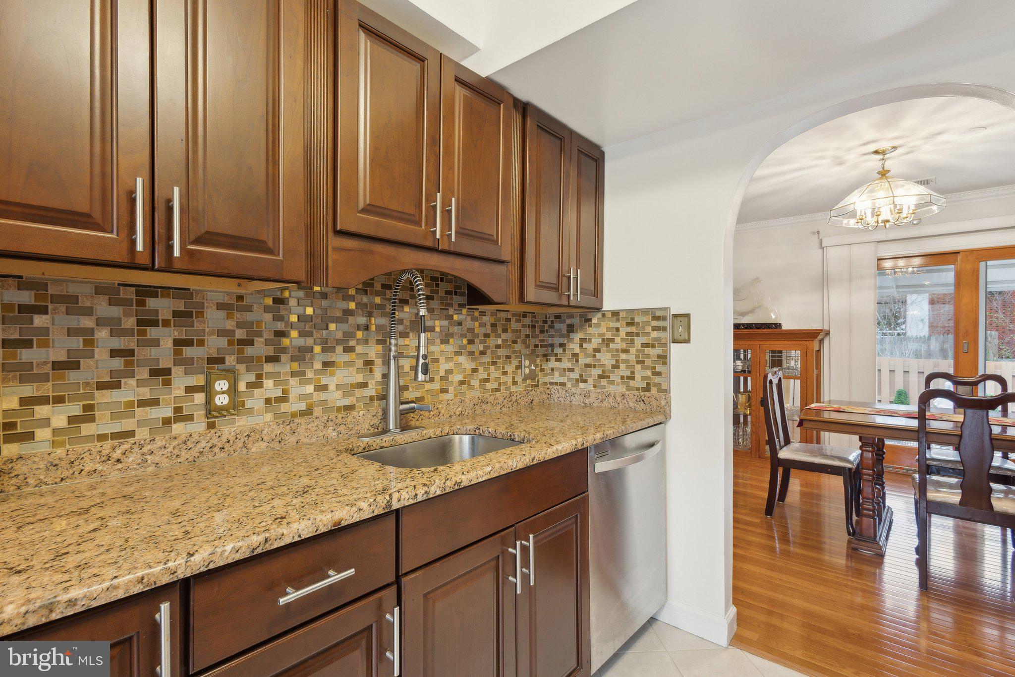 LAKE BRADDOCK - Residential