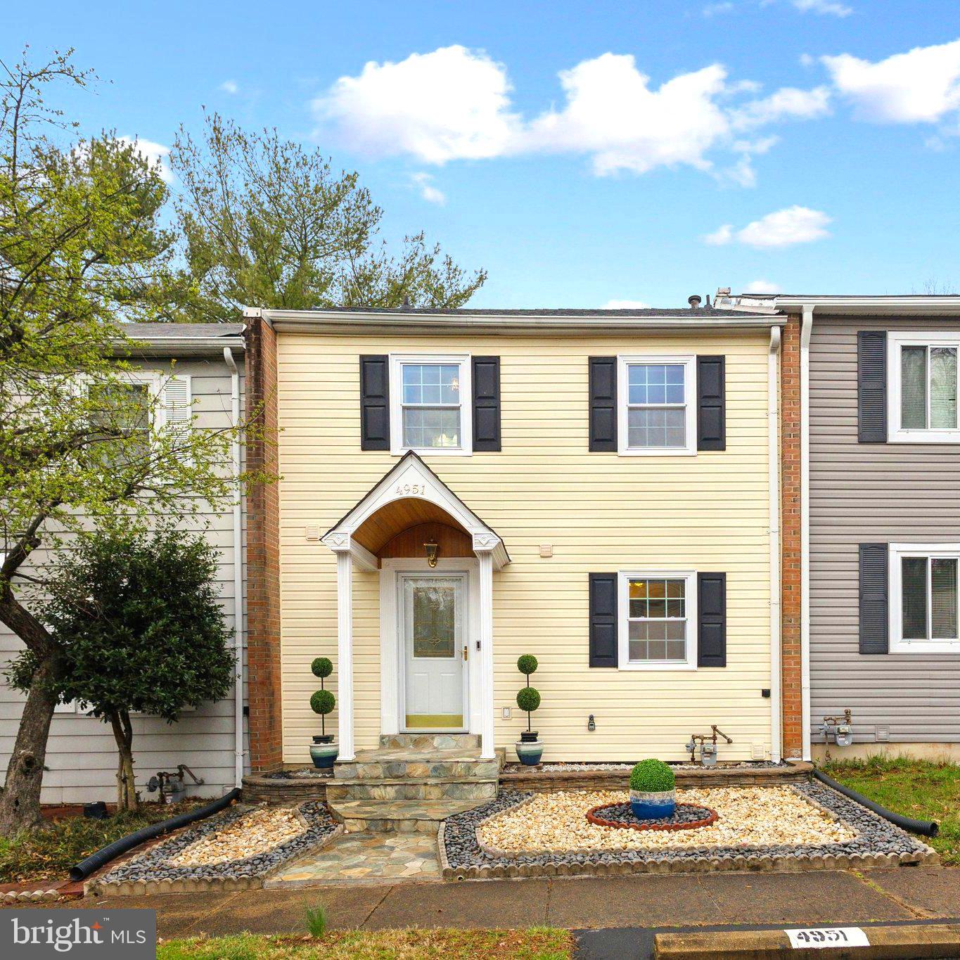 LAKE BRADDOCK - Residential