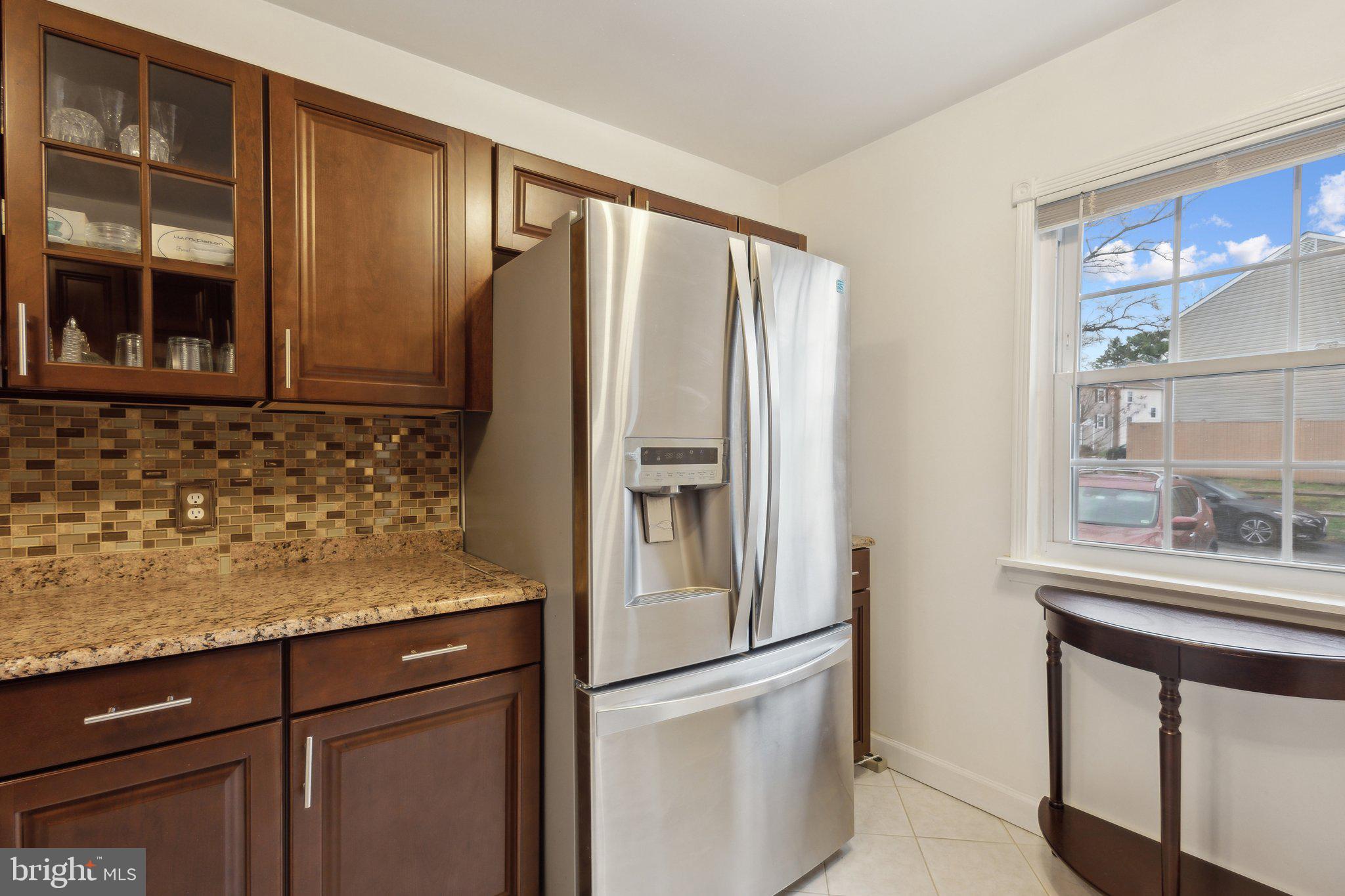 LAKE BRADDOCK - Residential