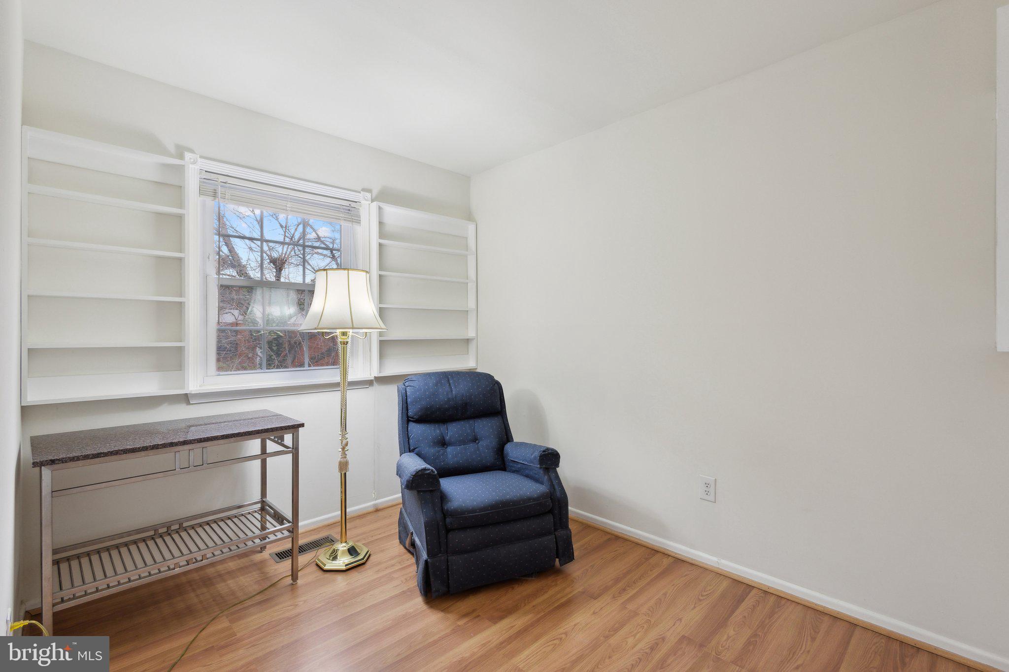 LAKE BRADDOCK - Residential