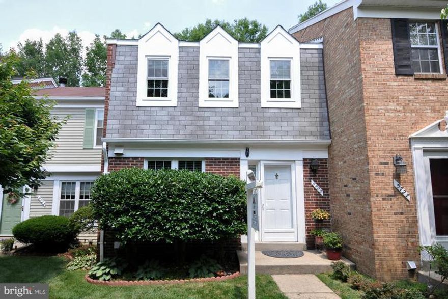 Renovated 3 level, 3 bedroom, 2 1/2+1/2 bath townhouse in quiet cul-de-sac; SS Appliances, granite counters and recessed lighting. Finished Walk-out Basement Opening to Private Fenced Deck. Hardwood Flooring, neutral paint and carpet; large laundry room/storage; 10 minute walk to Huntington metro and Minutes from Old Town Alexandria. 1 year HOME WARRANTY paid by seller. AS-IS Condition.