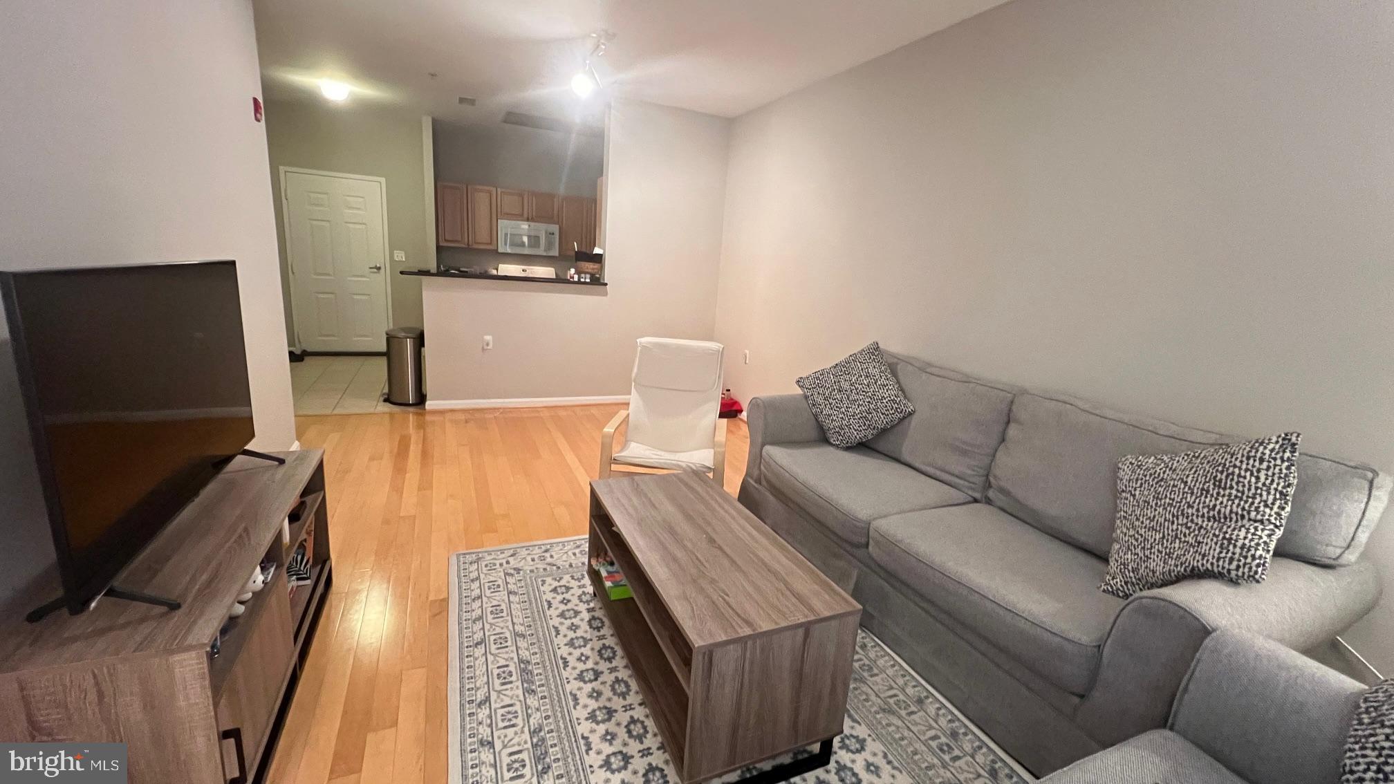 WILTON HOUSE - Residential Lease