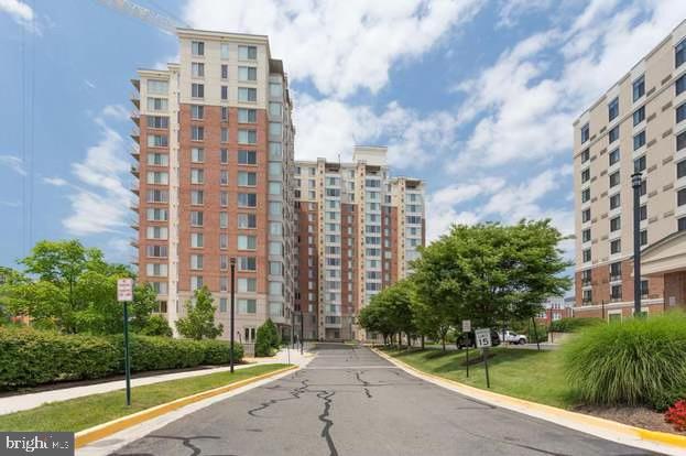 WILTON HOUSE - Residential Lease