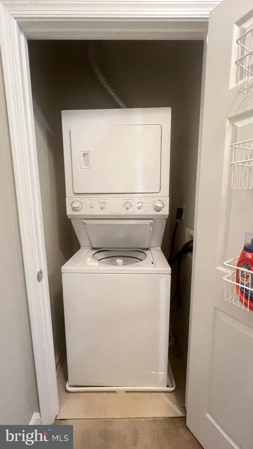 WILTON HOUSE - Residential Lease