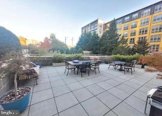 WILTON HOUSE - Residential Lease