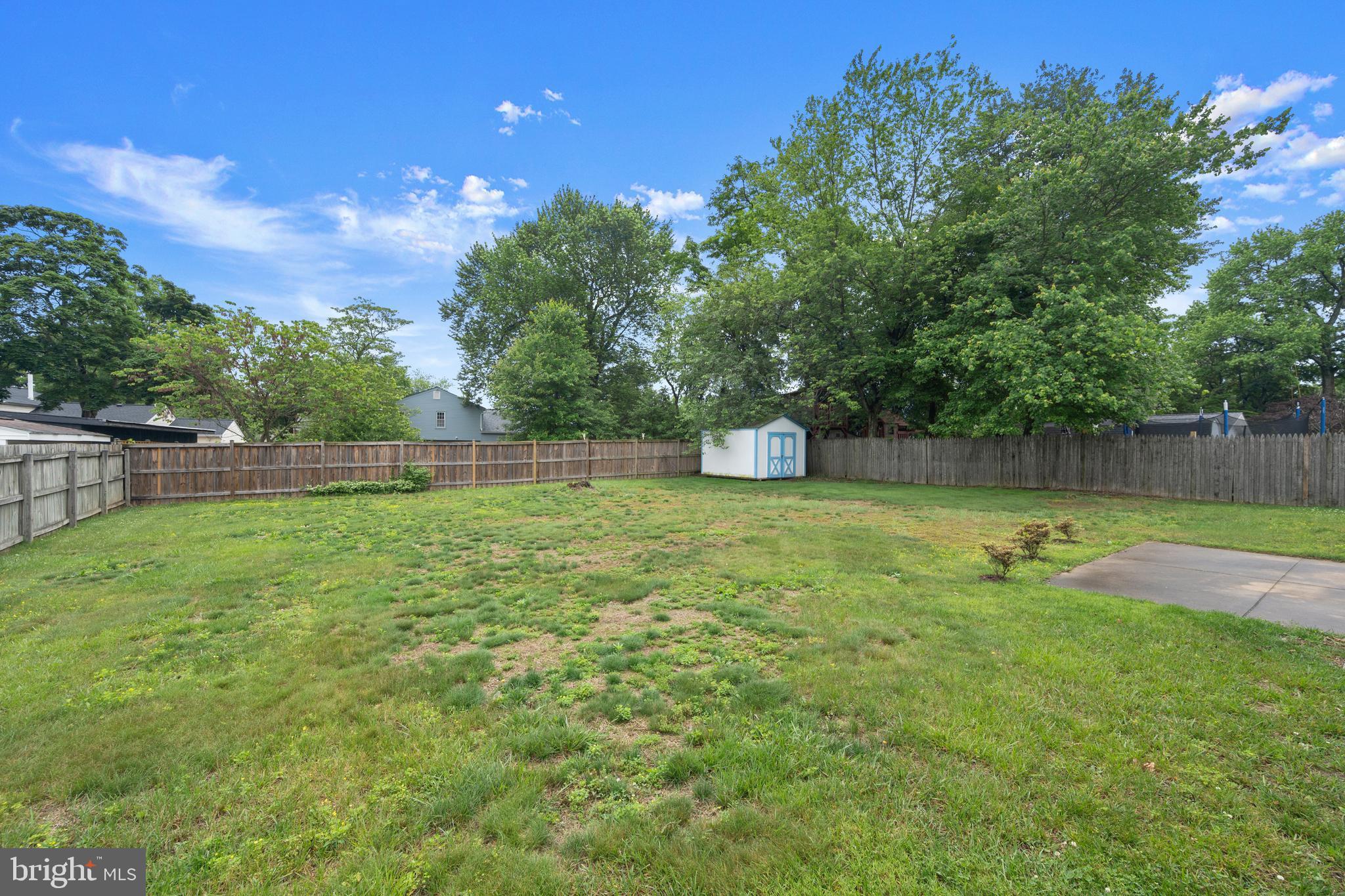 CAVERLY HILLS - Residential