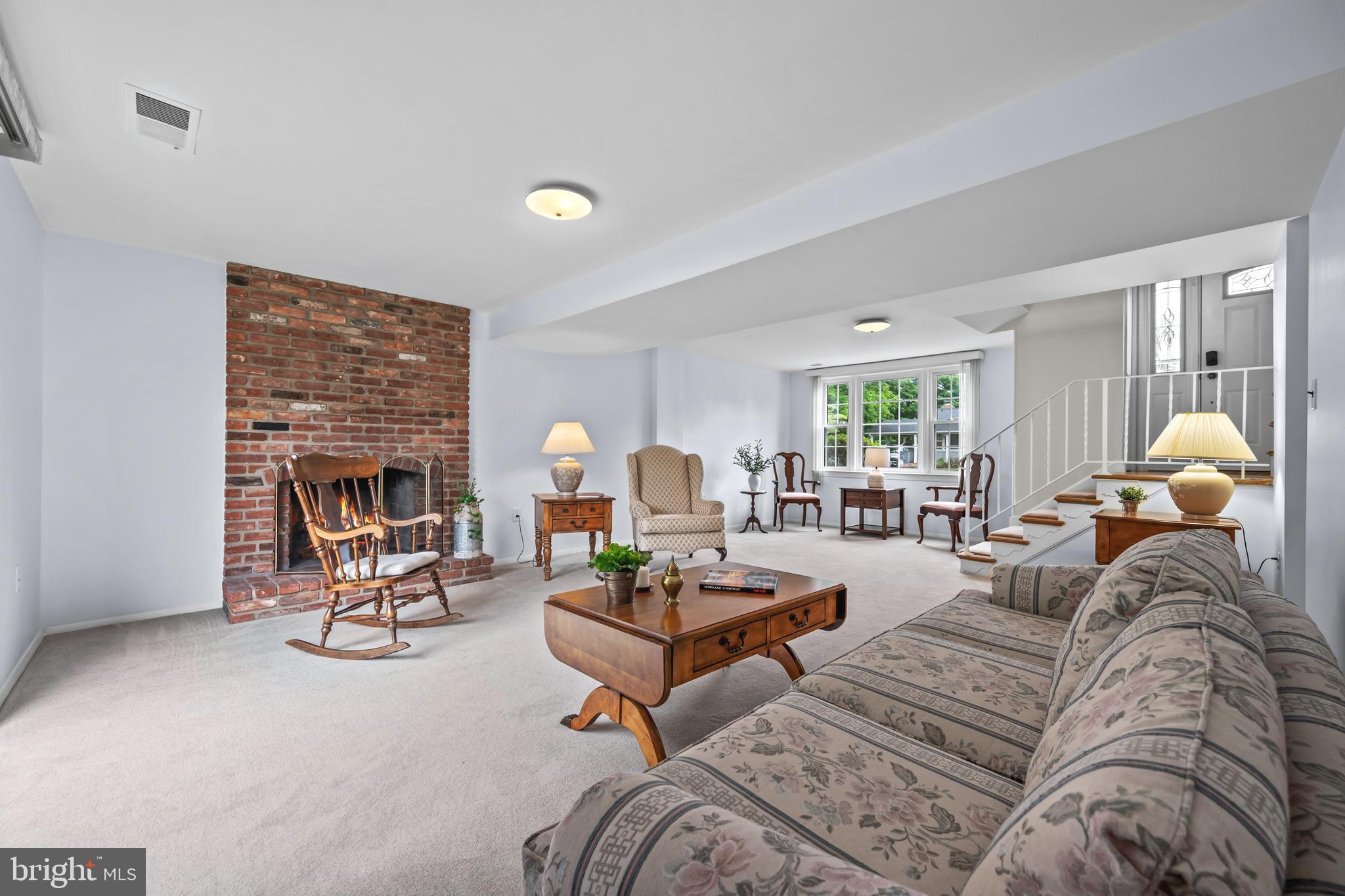 CAVERLY HILLS - Residential