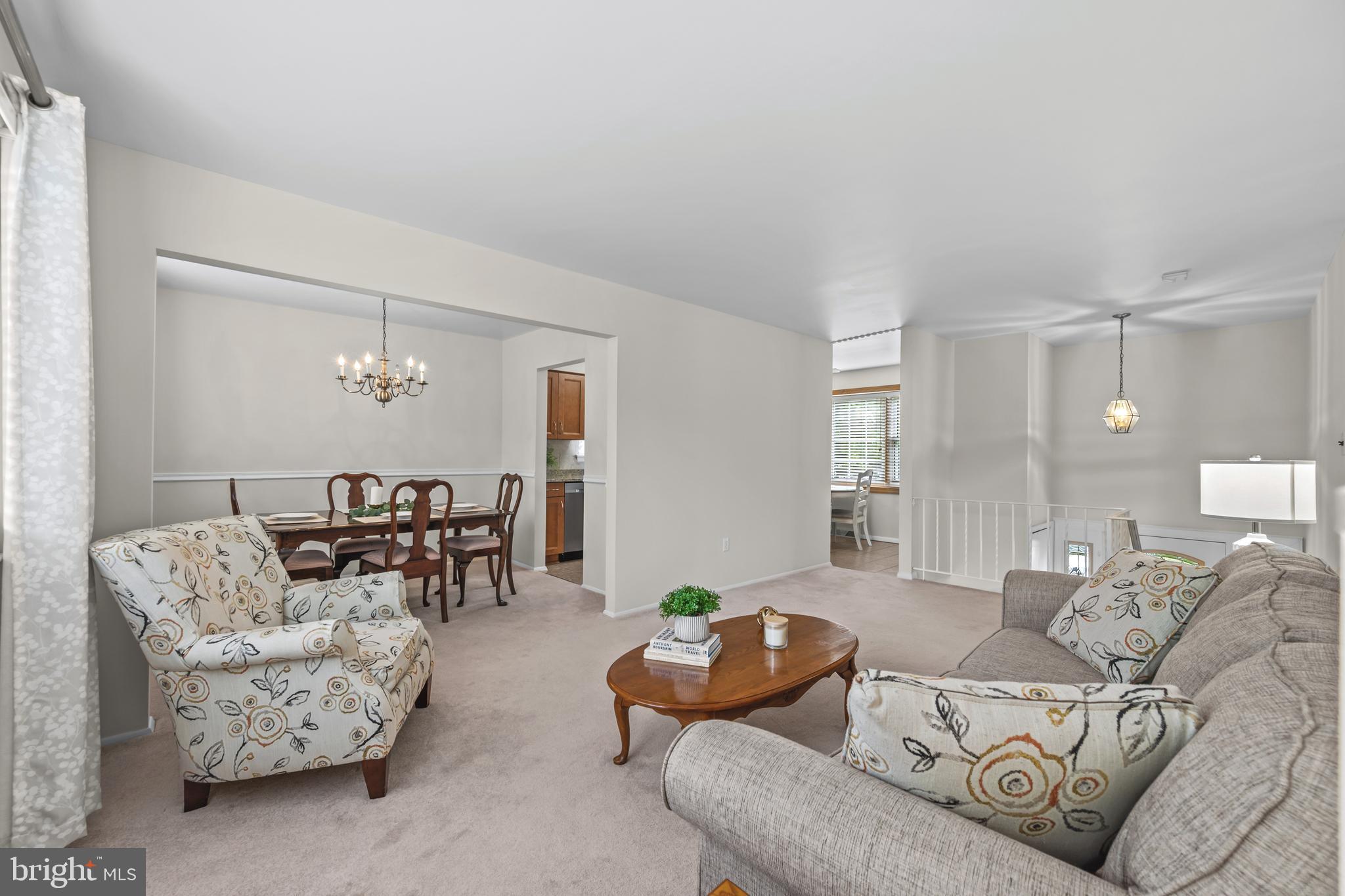 CAVERLY HILLS - Residential