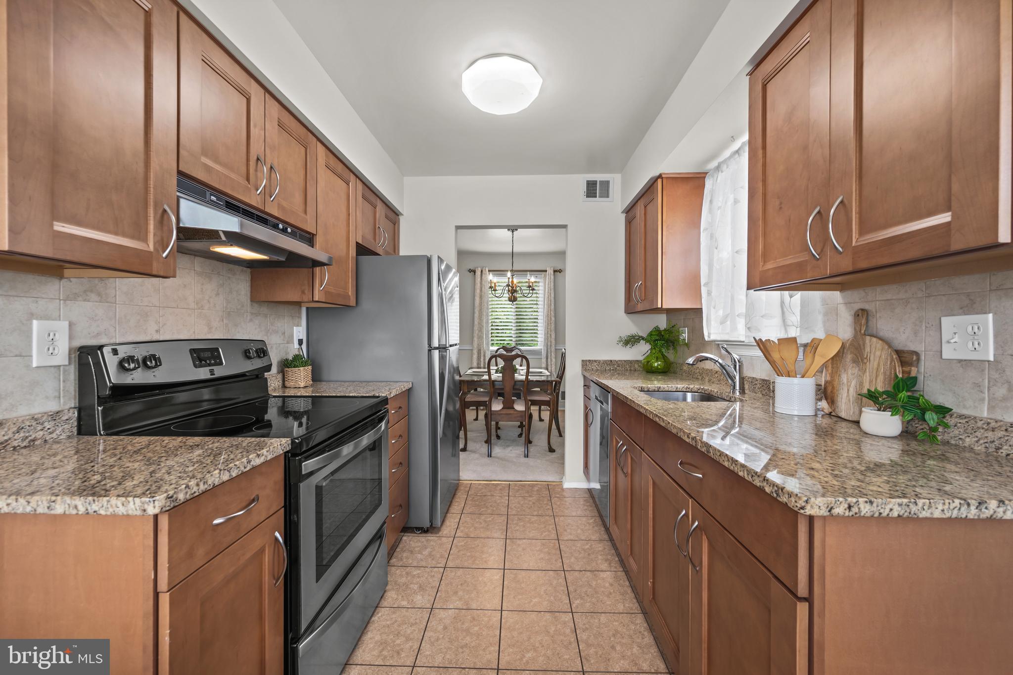 CAVERLY HILLS - Residential