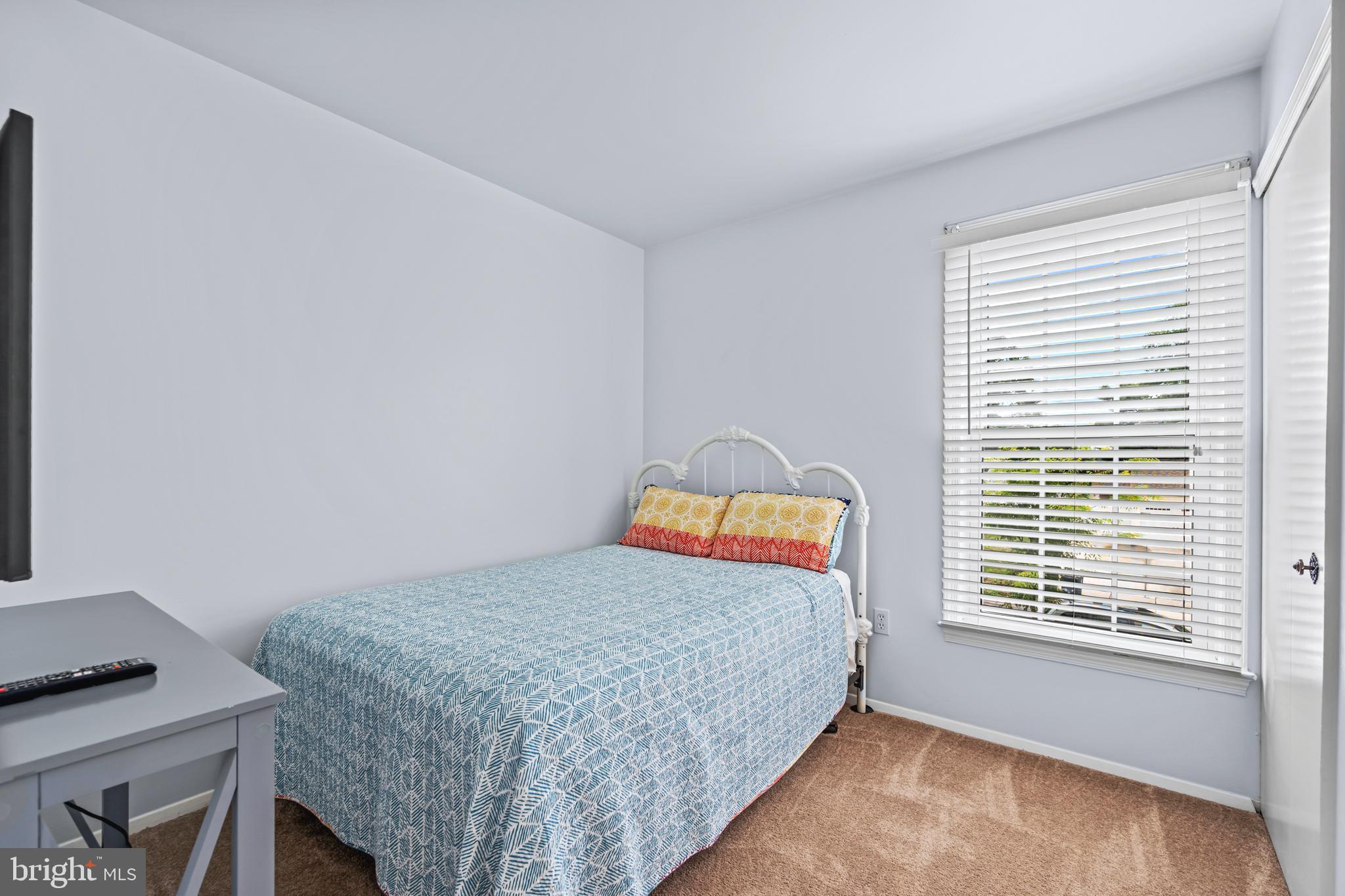 CAVERLY HILLS - Residential