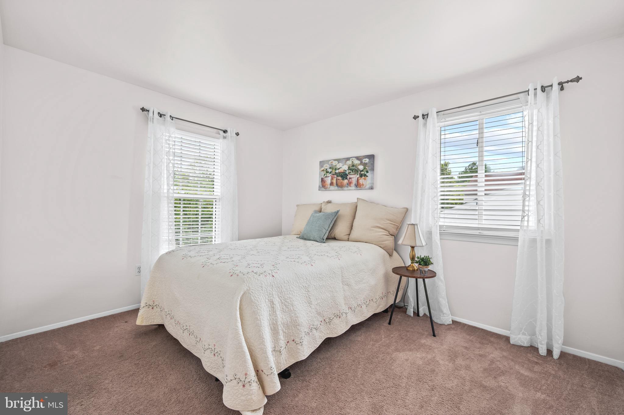 CAVERLY HILLS - Residential