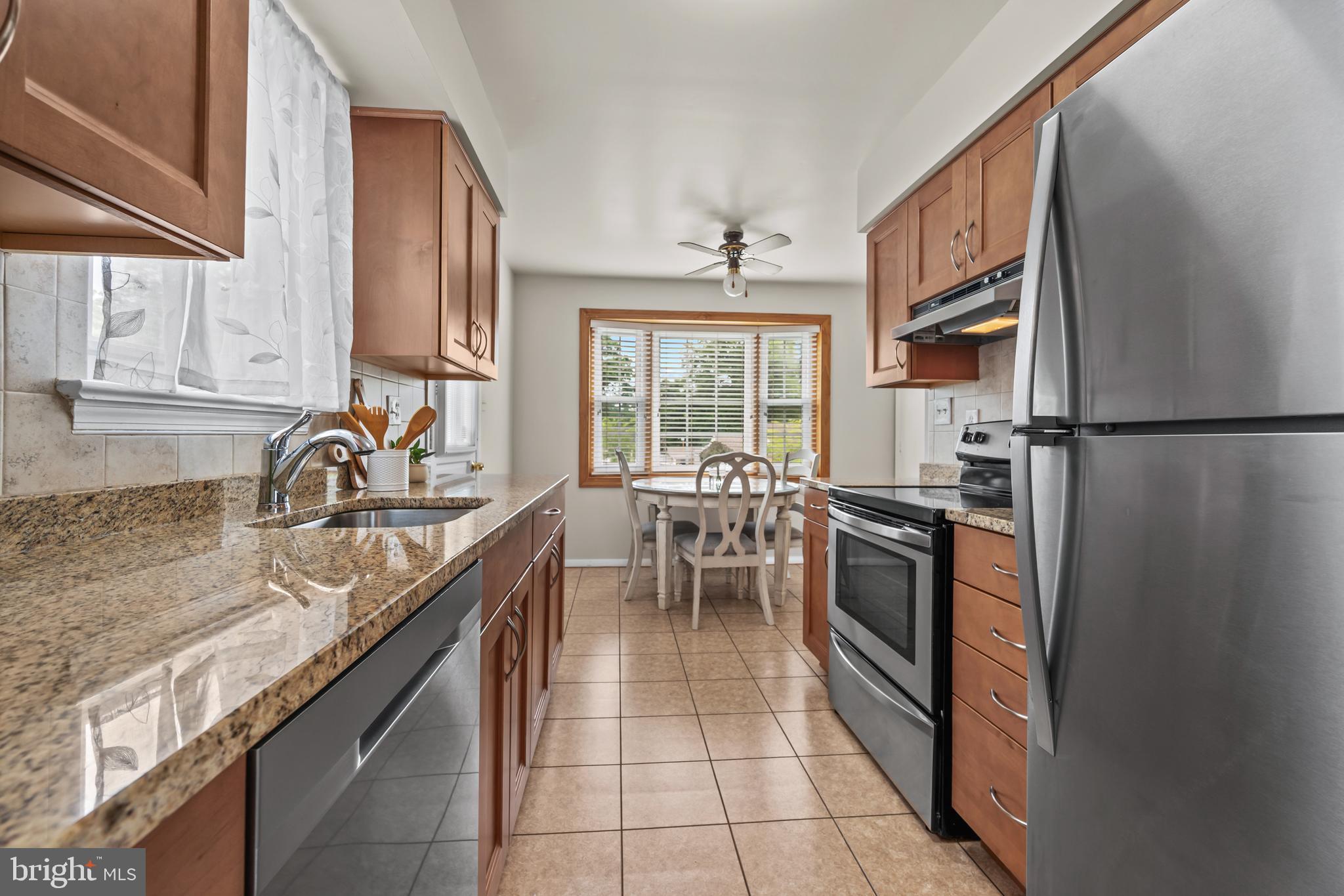 CAVERLY HILLS - Residential