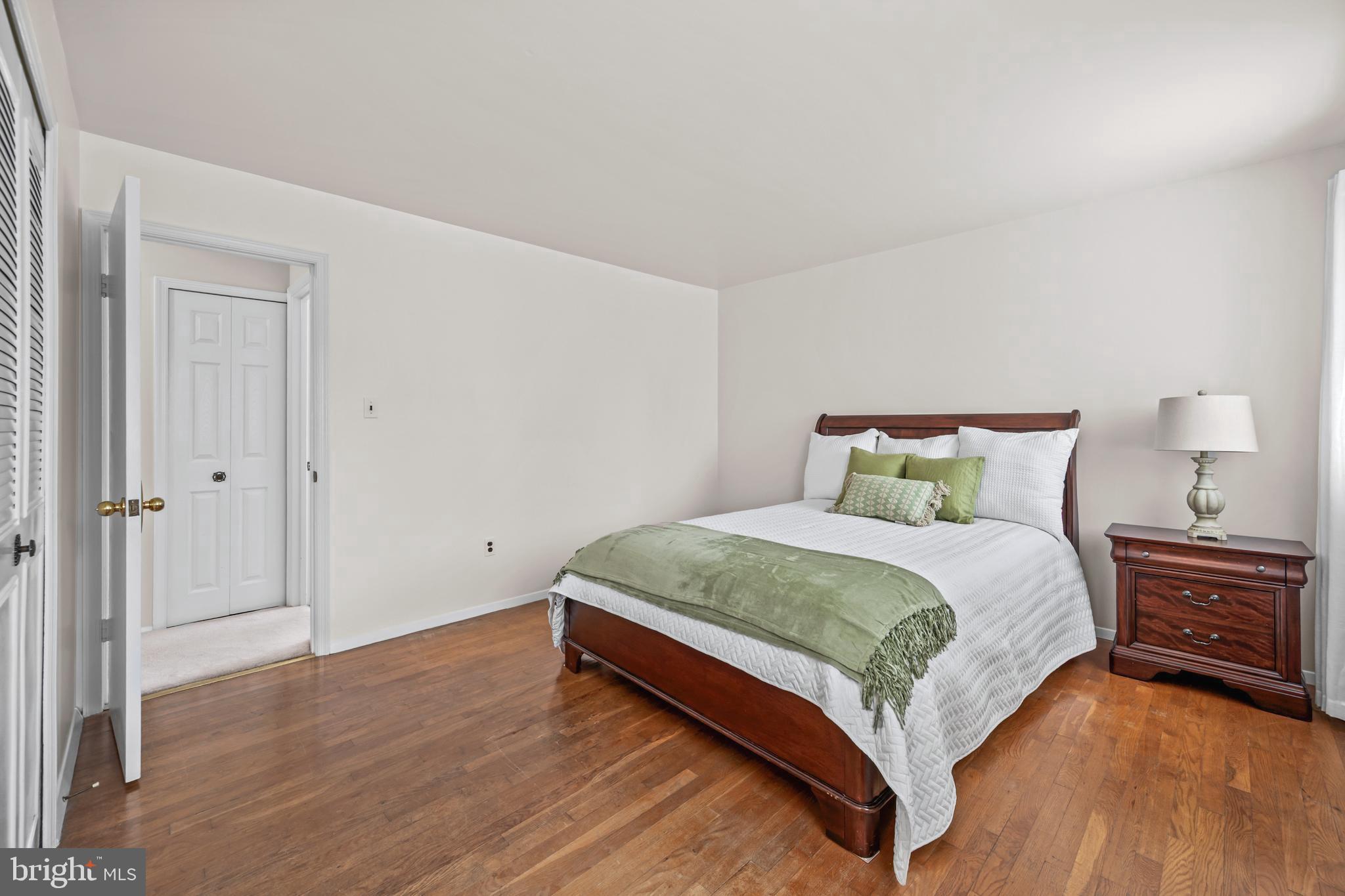 CAVERLY HILLS - Residential