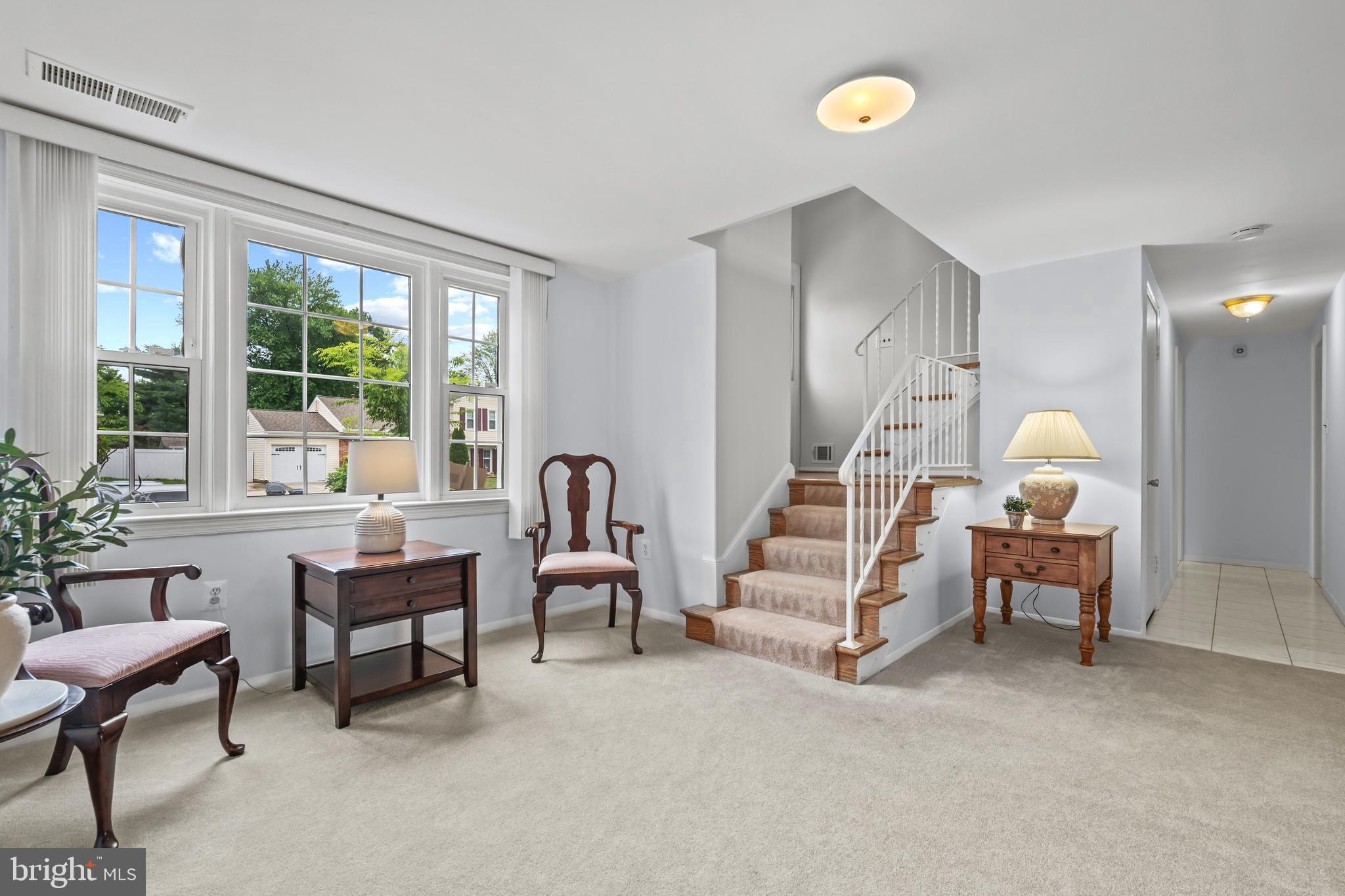 CAVERLY HILLS - Residential