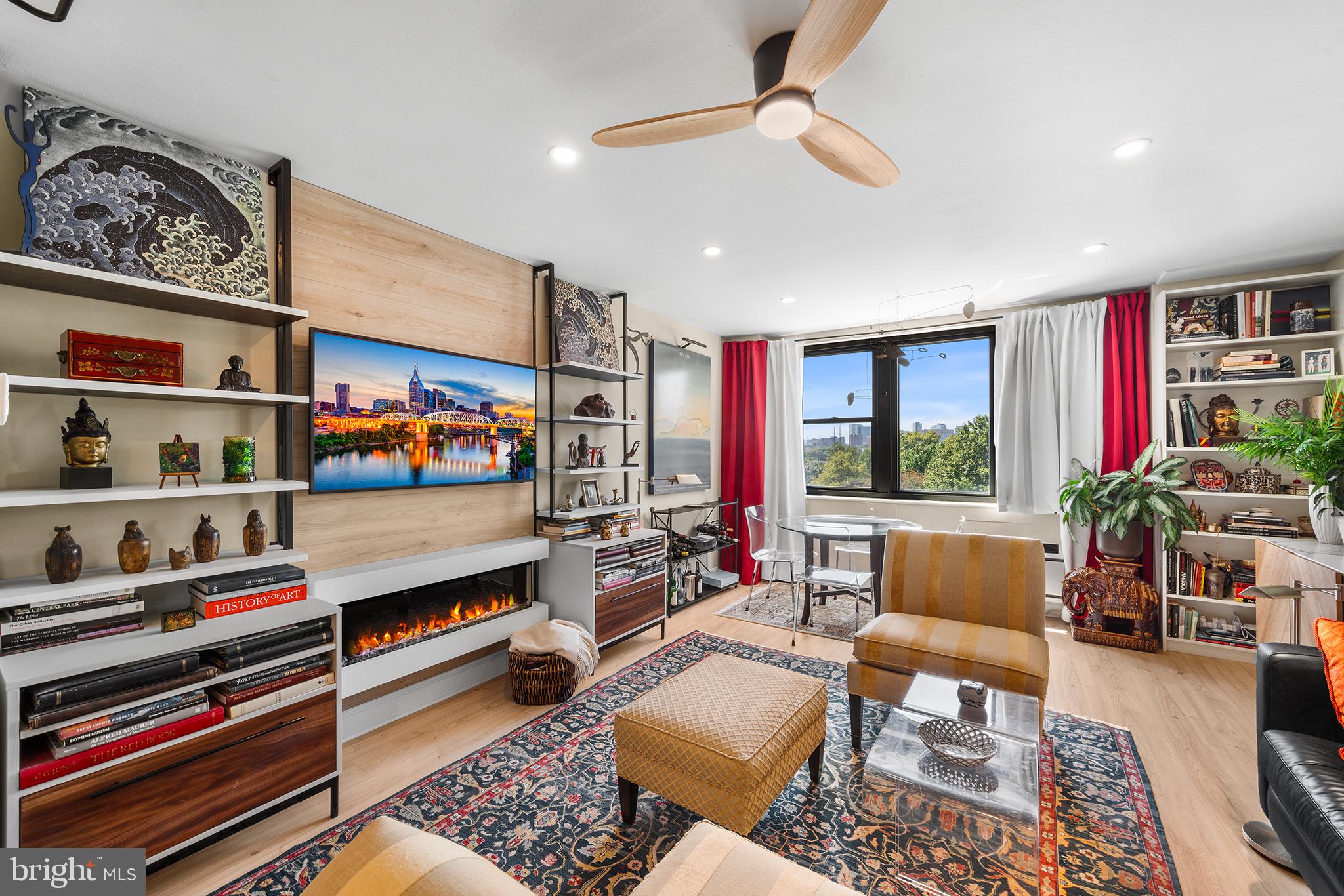 ART MUSEUM AREA - Residential