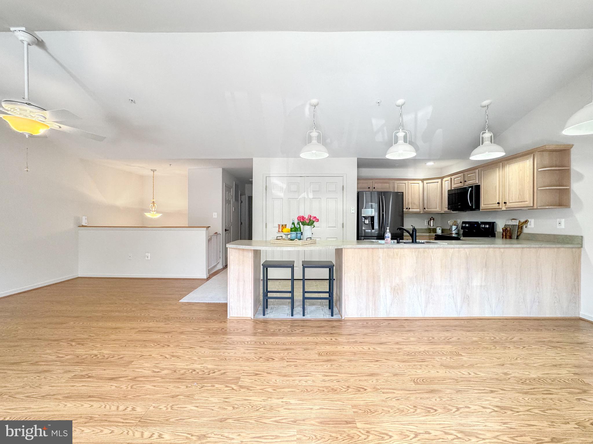 WESTLAKE - Residential