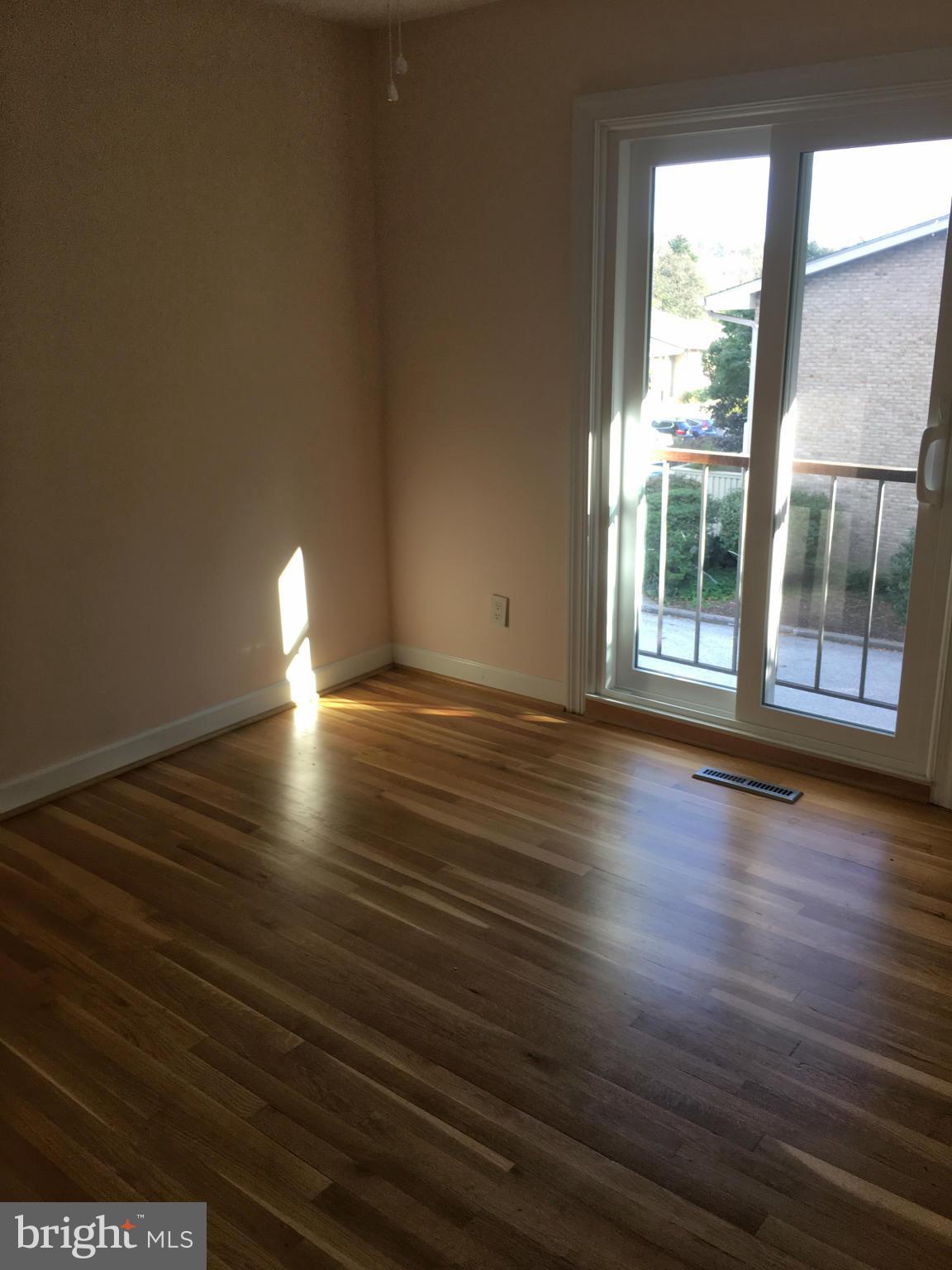 CROSS KEYS - Residential Lease