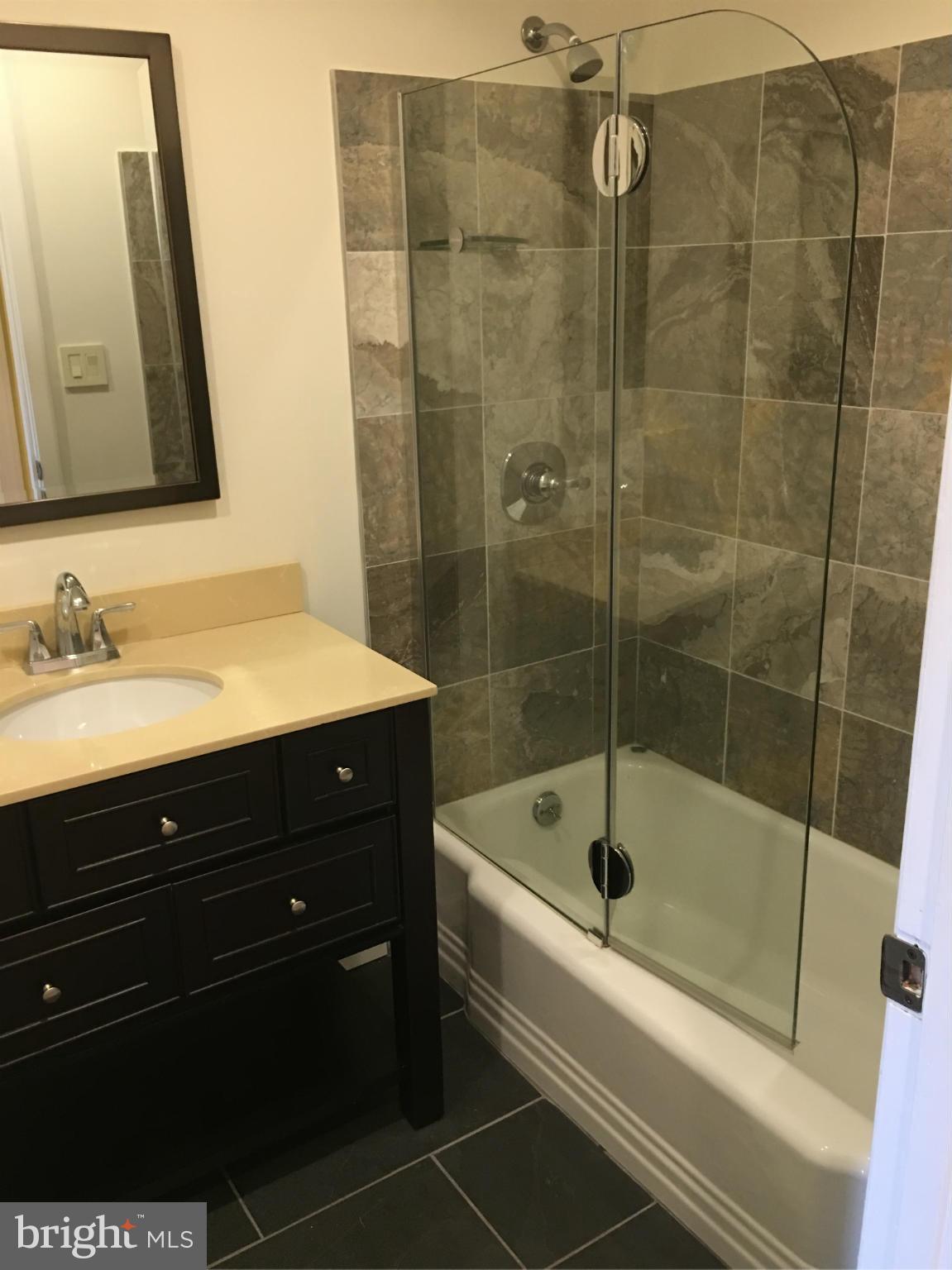 CROSS KEYS - Residential Lease