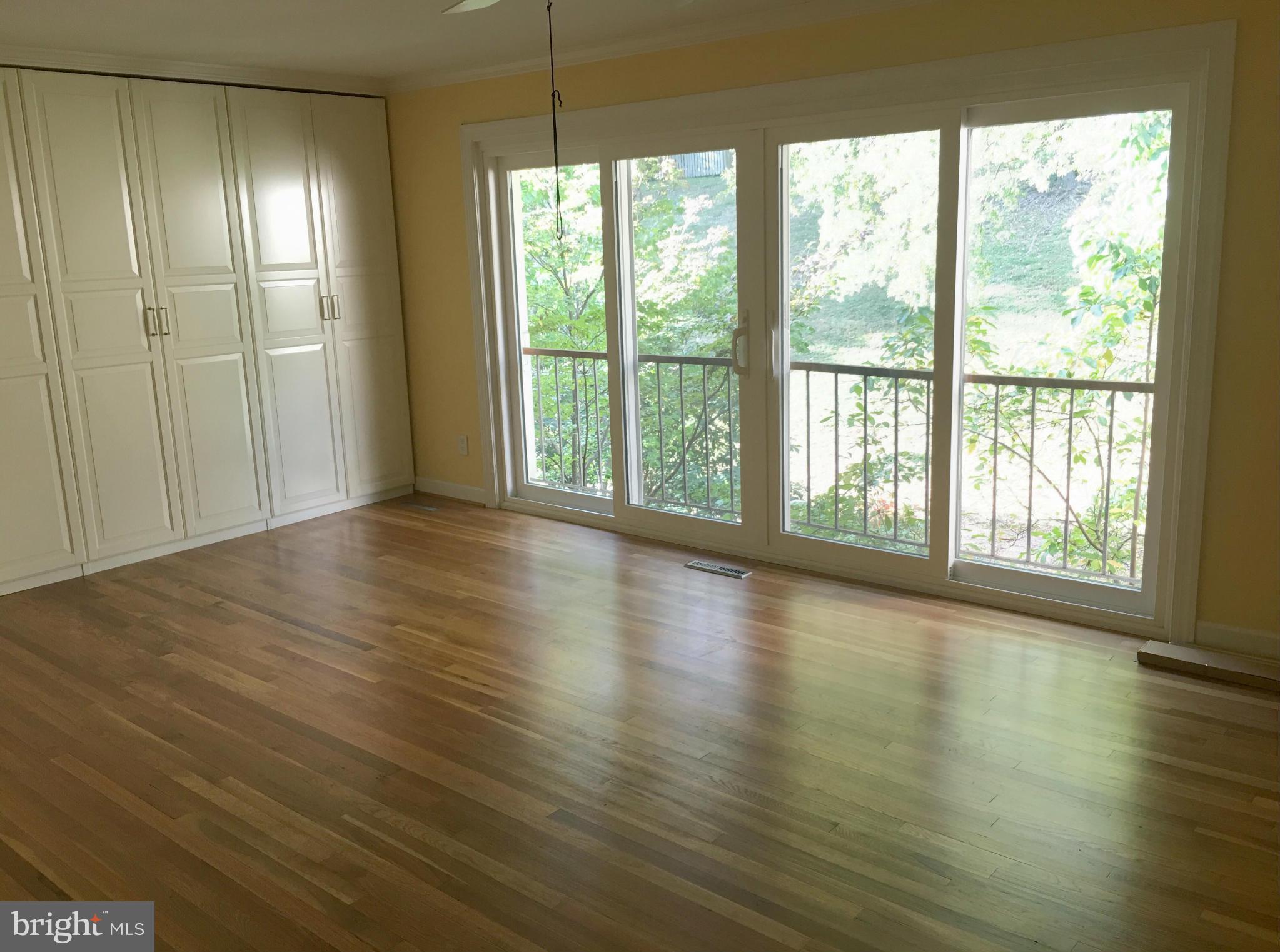 CROSS KEYS - Residential Lease