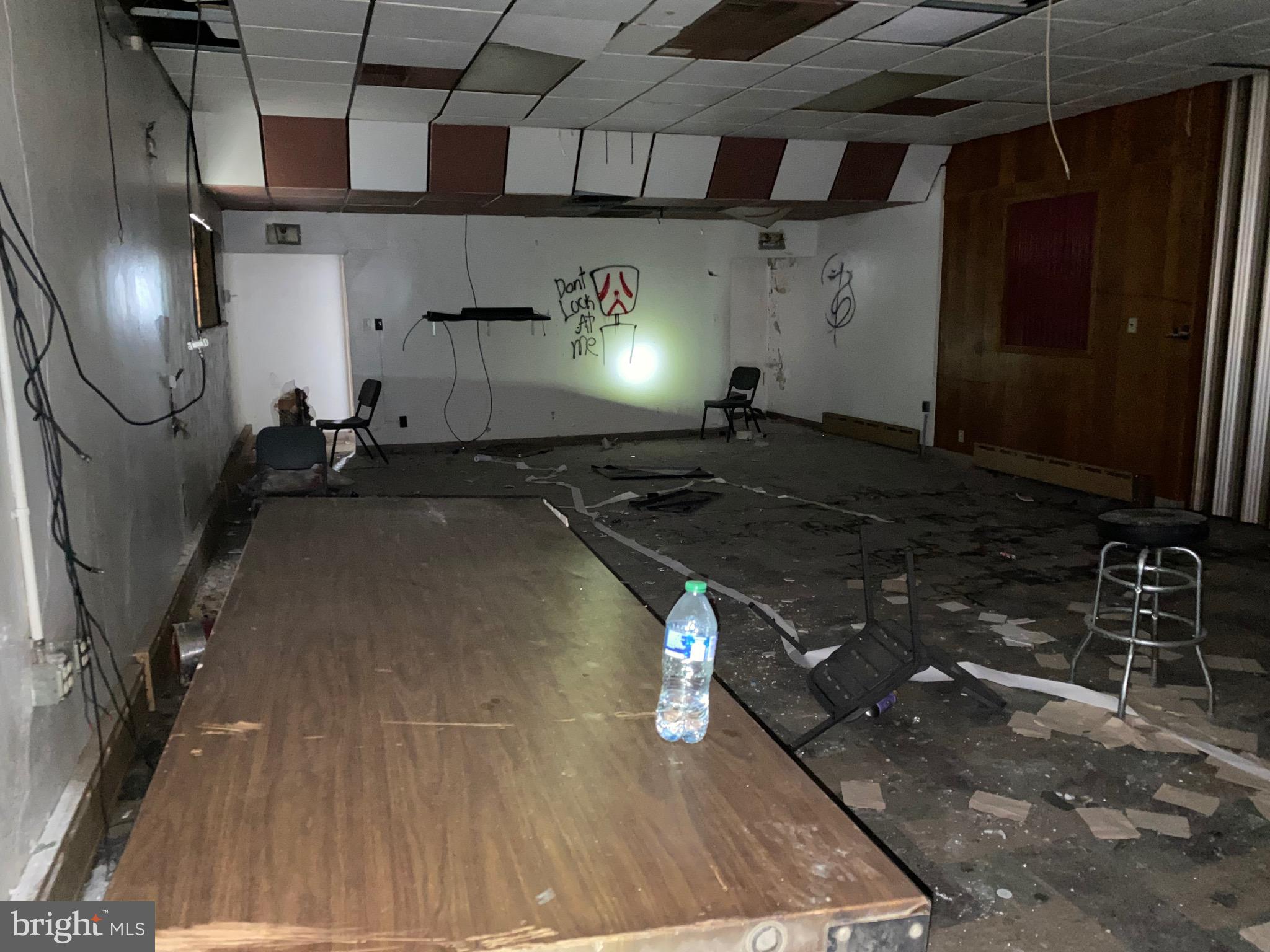 335 - 341 SCHOONMAKER AVENUE