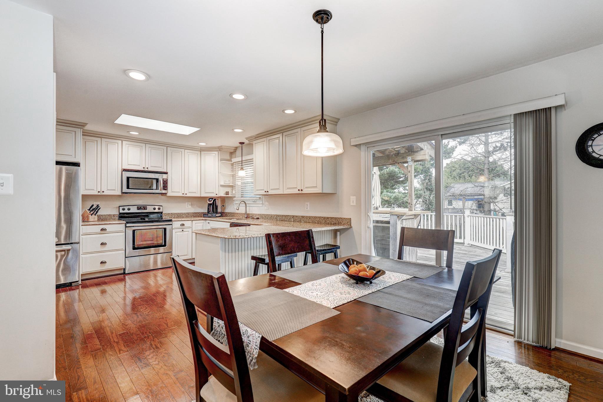 WHISPERING MEADOWS - Residential