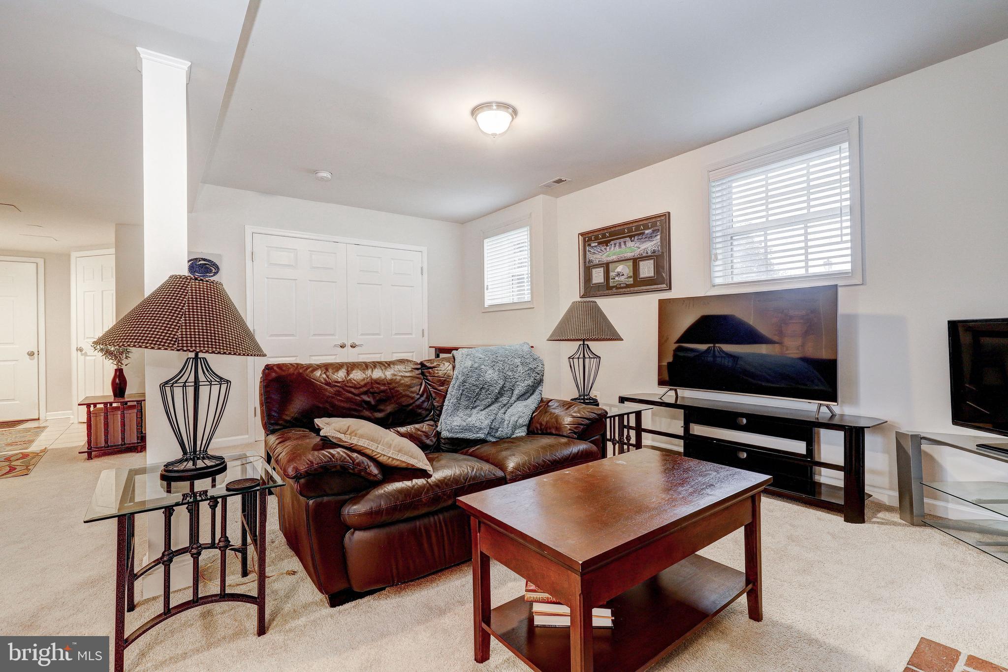 WHISPERING MEADOWS - Residential