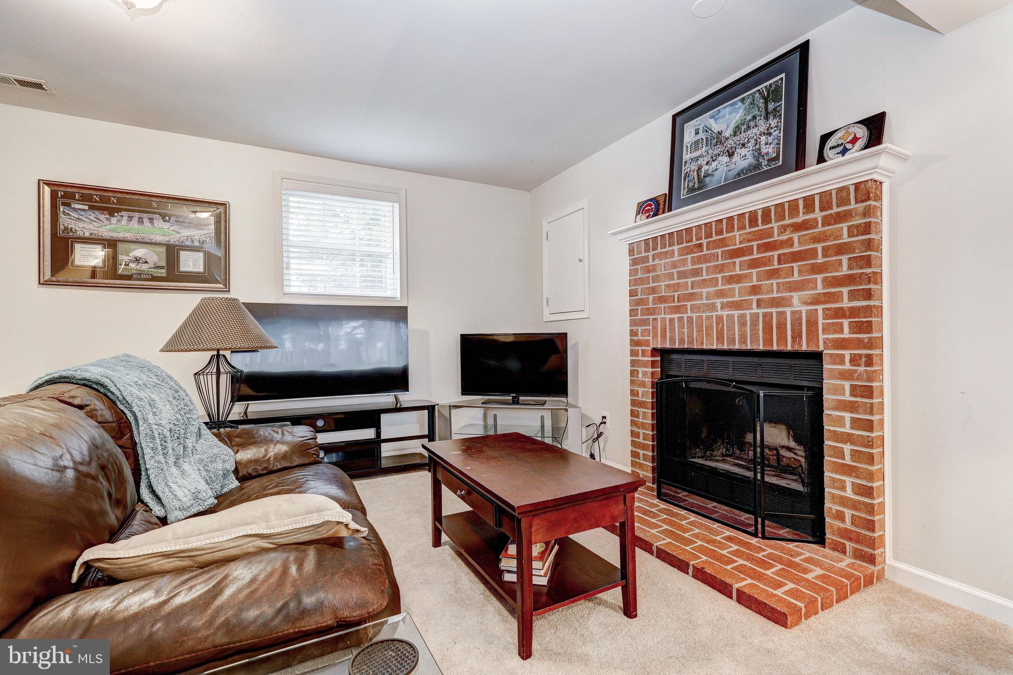 WHISPERING MEADOWS - Residential