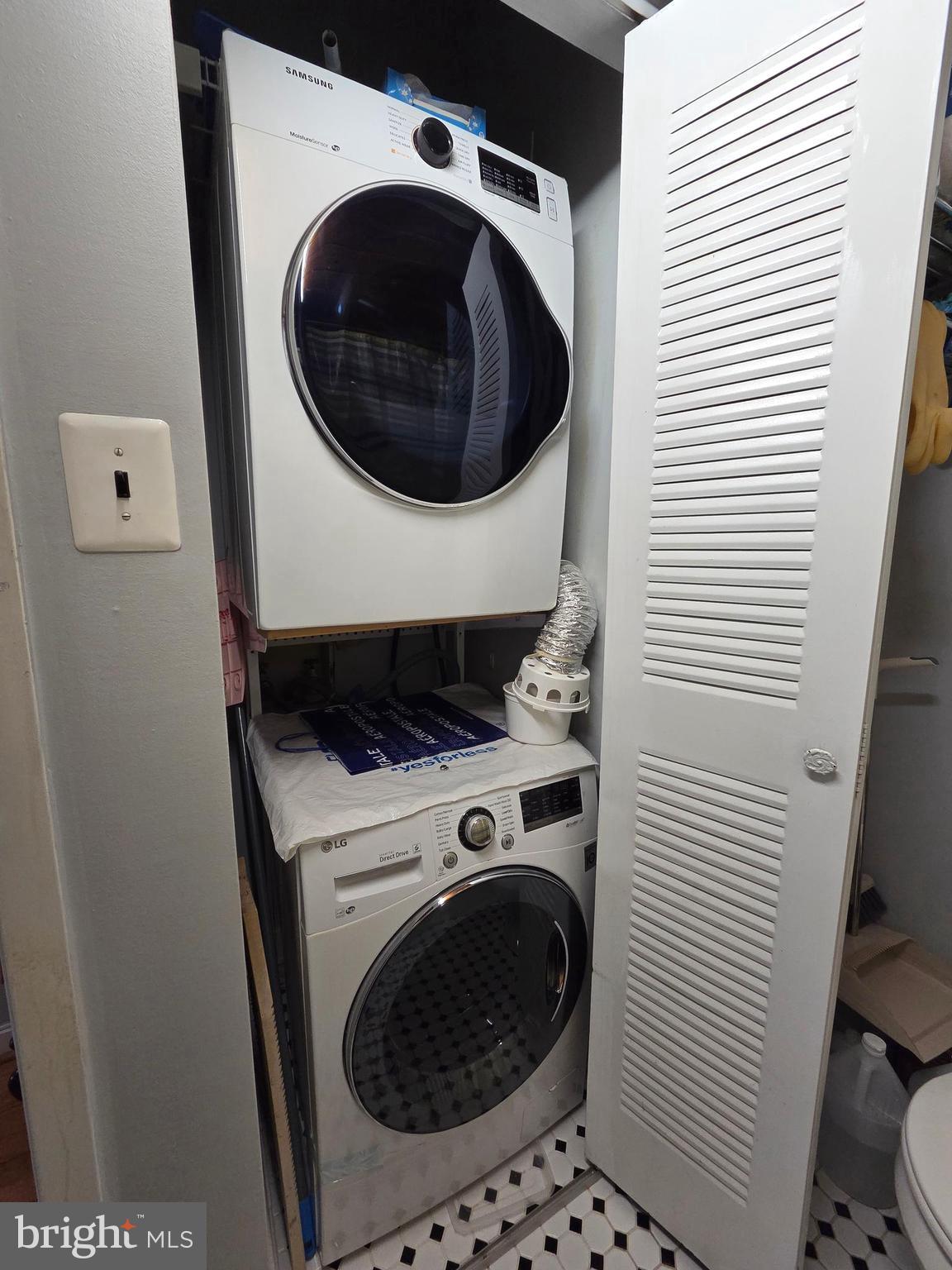 CHINATOWN - Residential