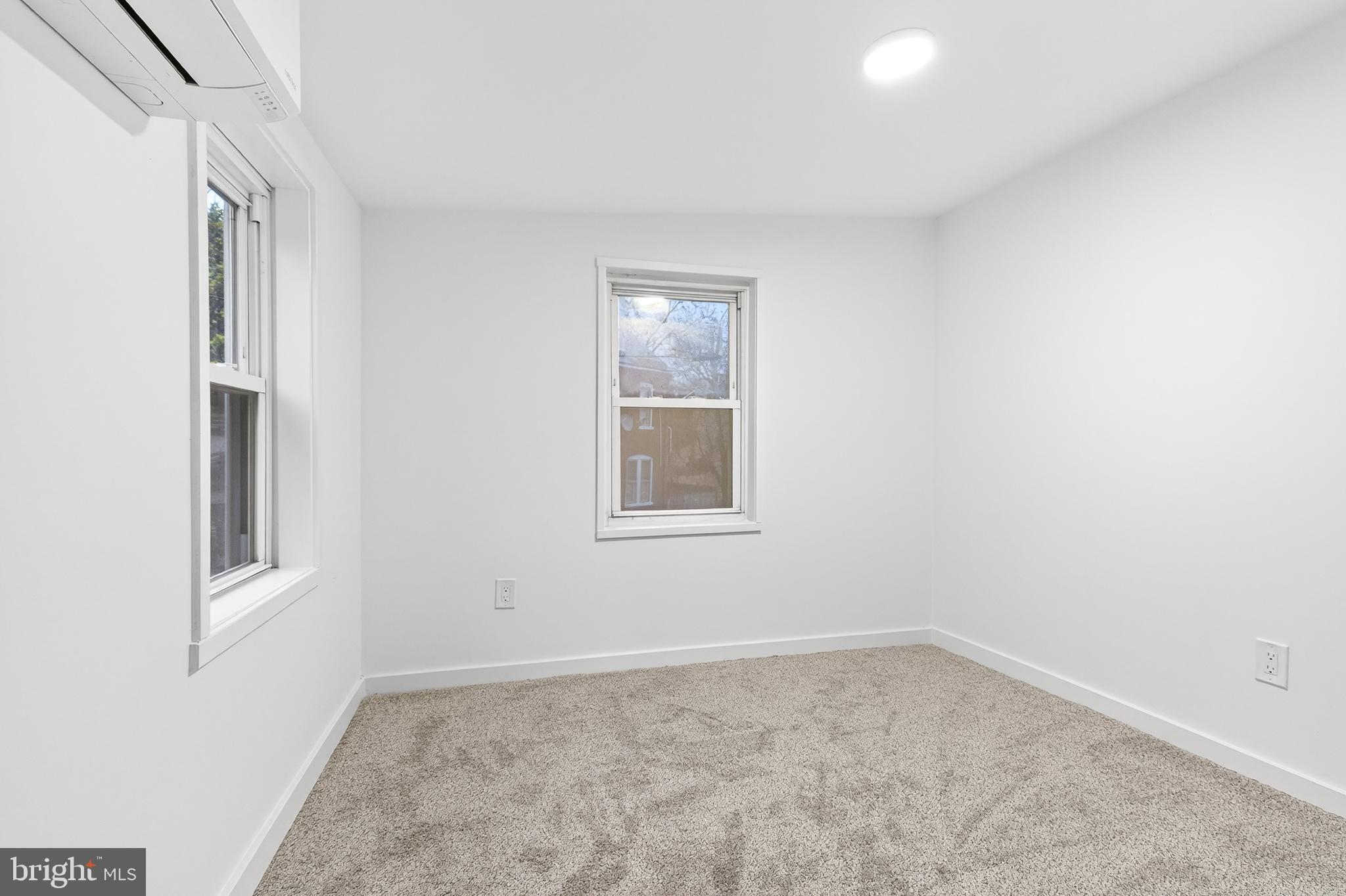 CABBAGE HILL - Residential