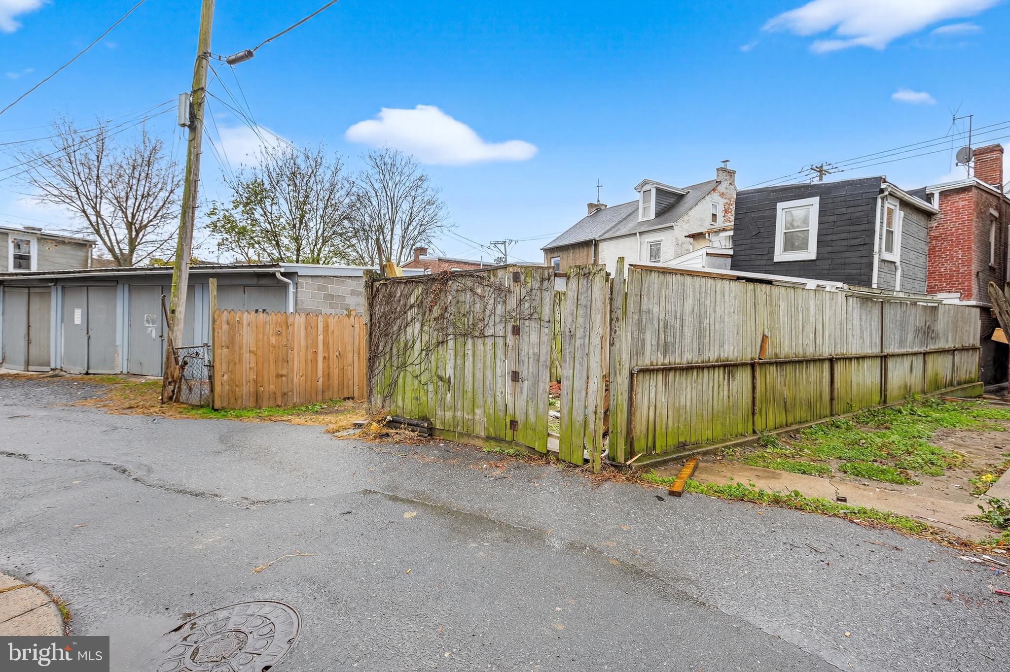 CABBAGE HILL - Residential