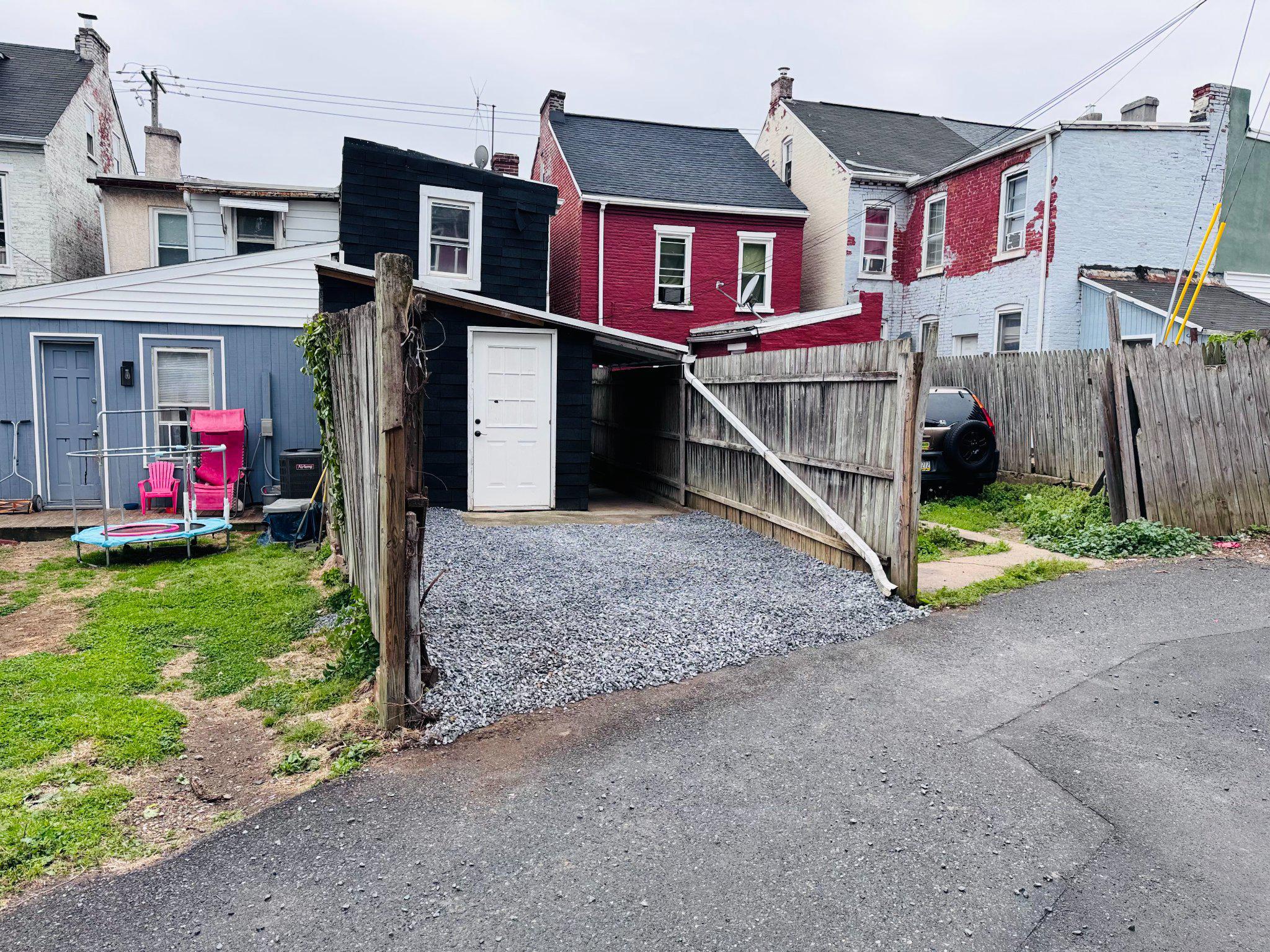 CABBAGE HILL - Residential