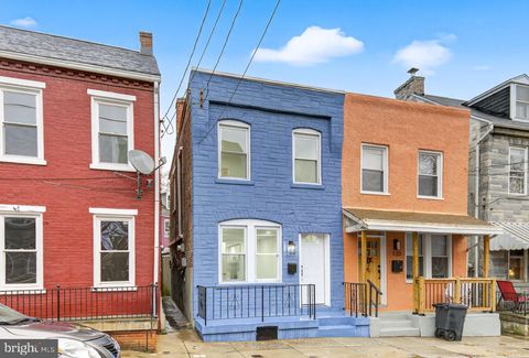 Townhouse For Sale - 131 Old Dorwart Street<br/> LANCASTER, PA 17603