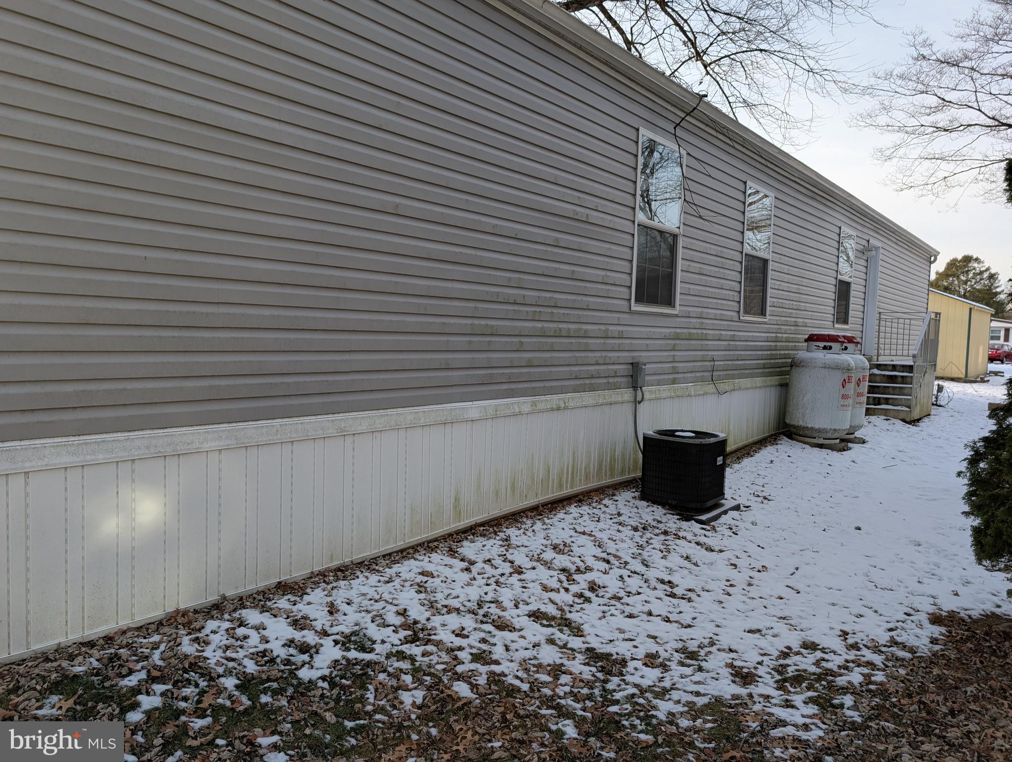 HAMPDEN VILLAGE MHP - Residential