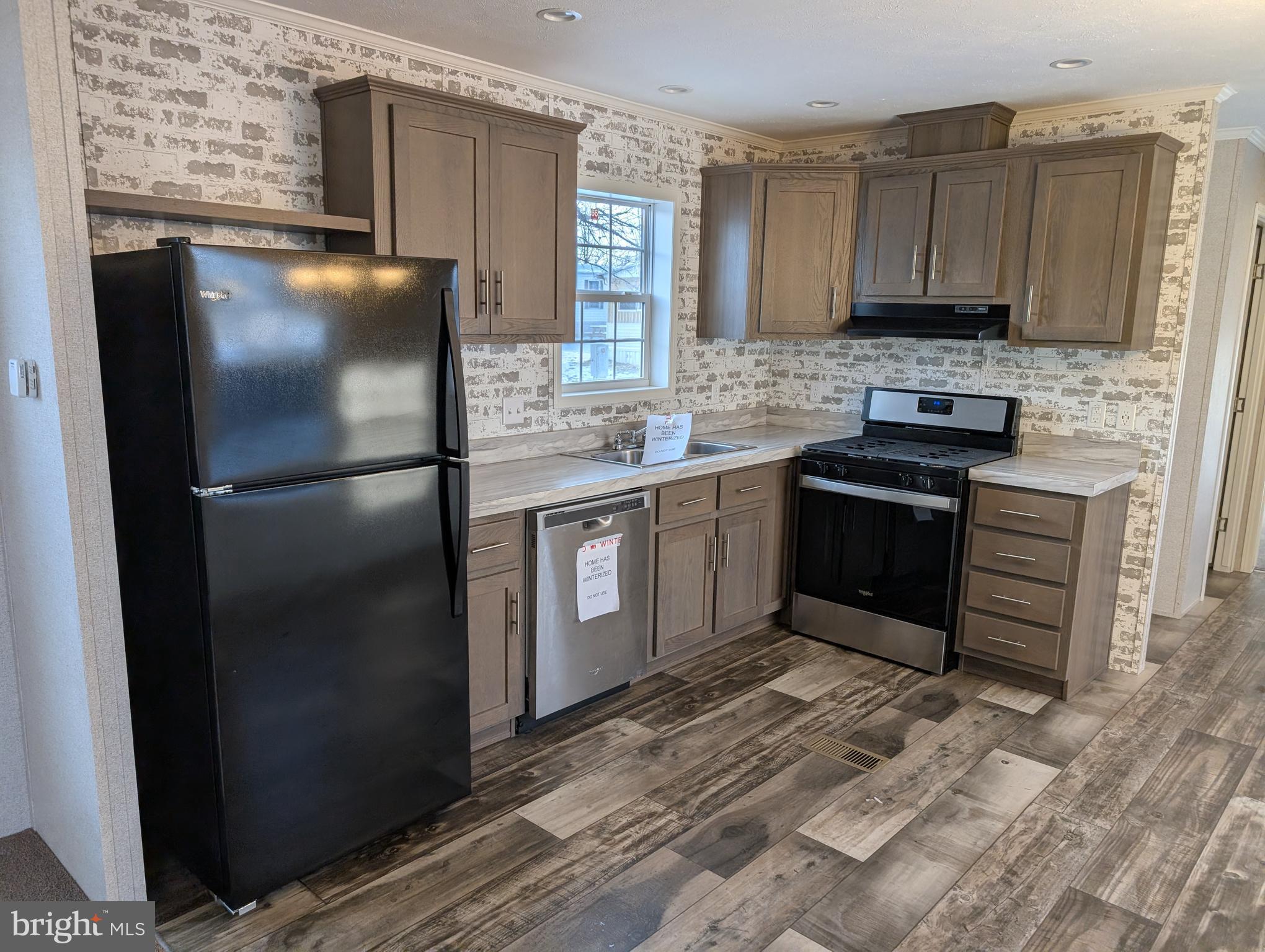 HAMPDEN VILLAGE MHP - Residential