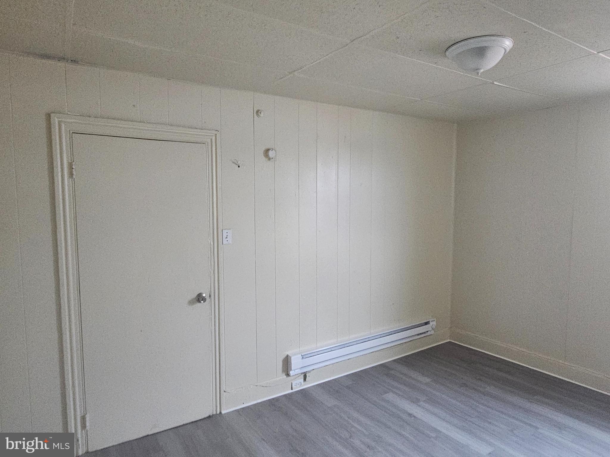 PHILADELPHIA (NORTH) - Residential Lease