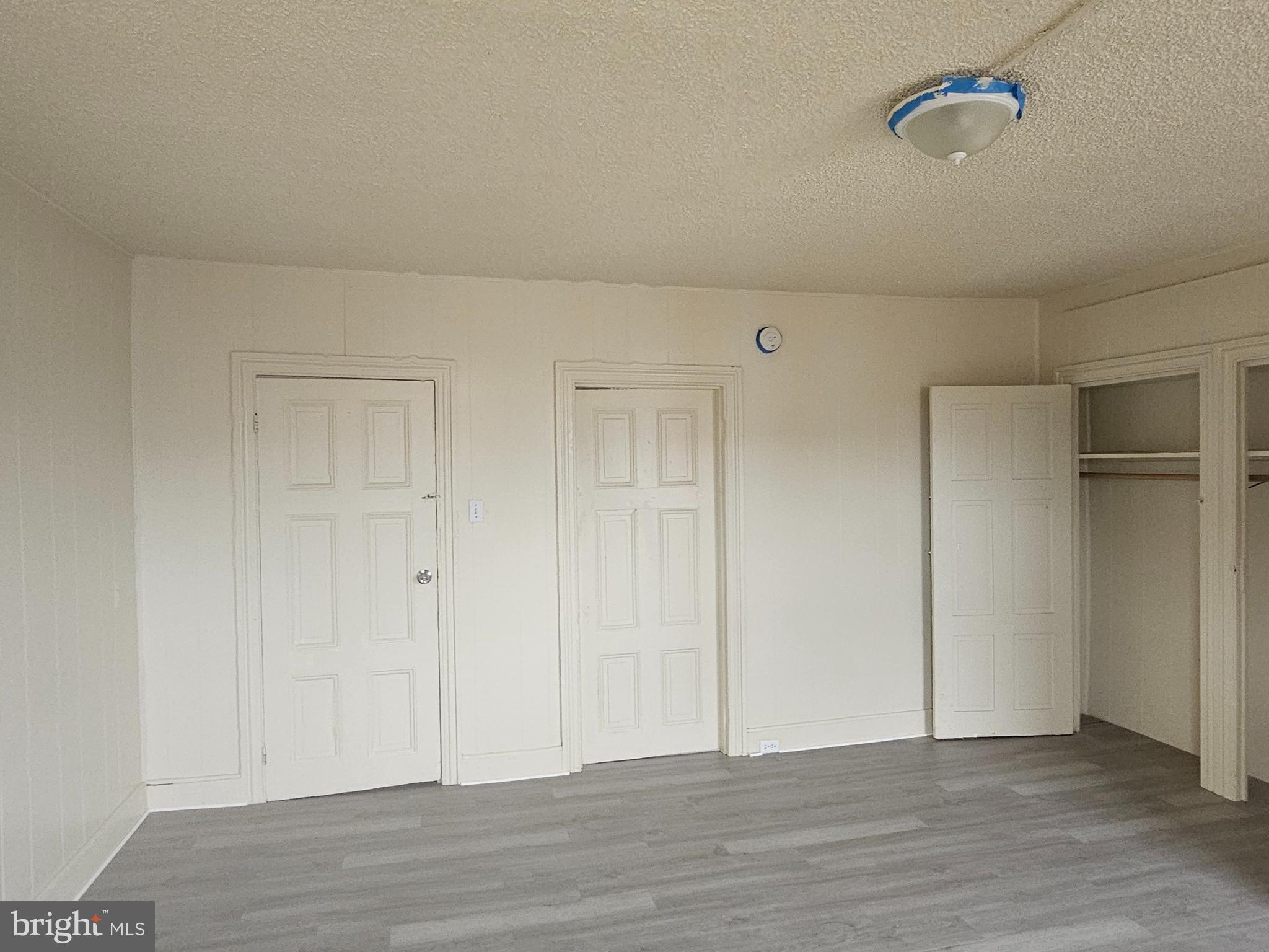 PHILADELPHIA (NORTH) - Residential Lease