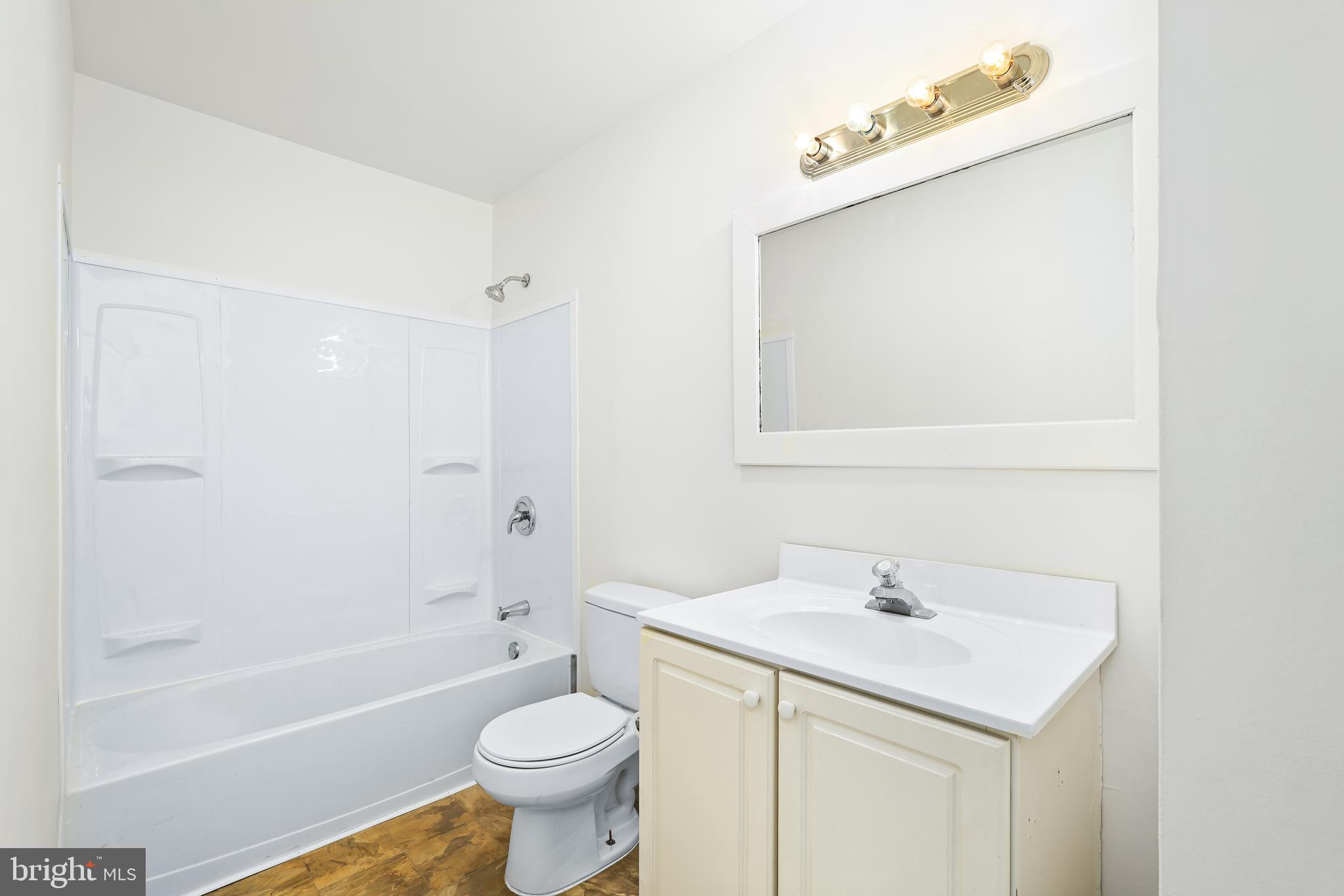 ELKTON TOWNHOUSES - Residential