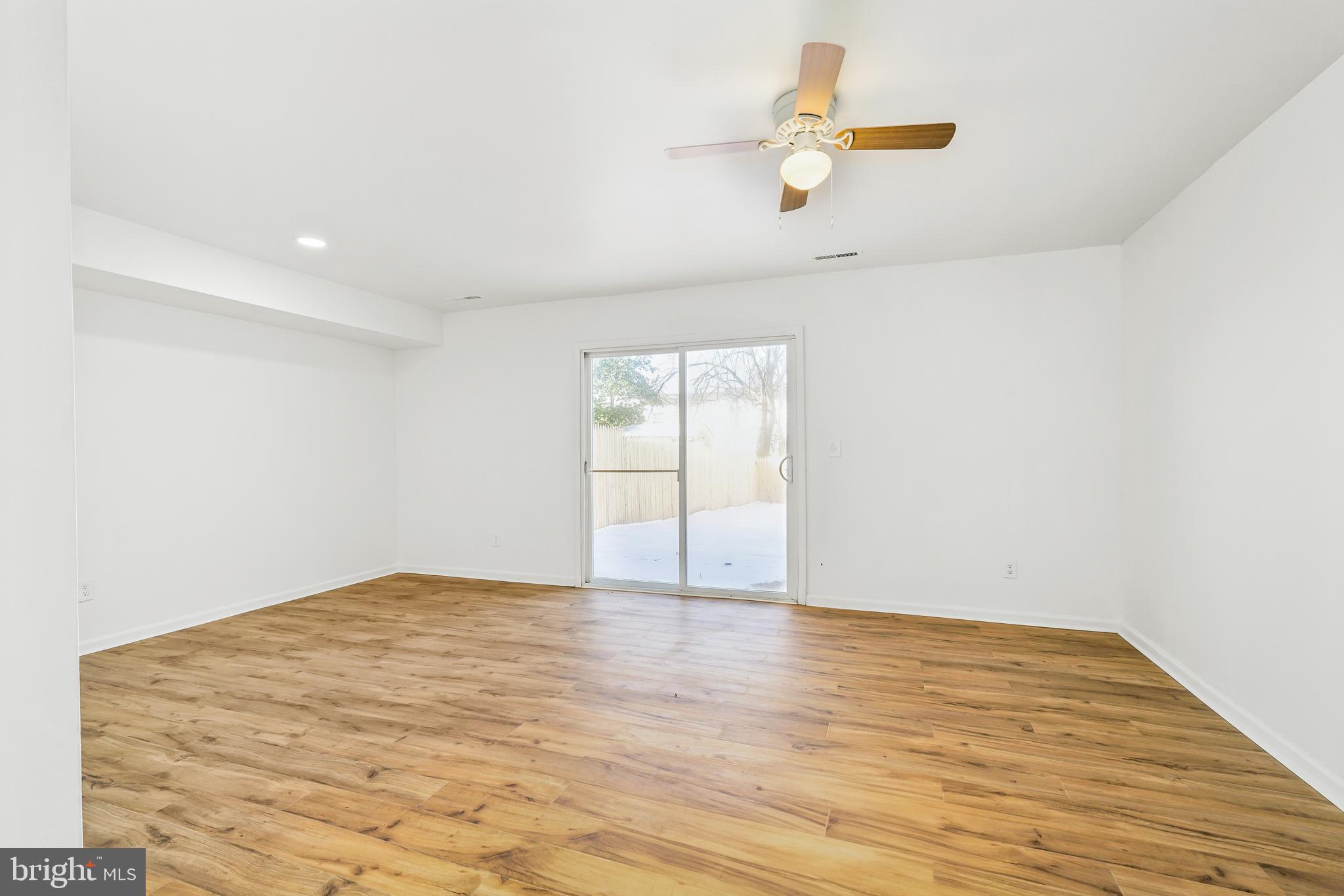 ELKTON TOWNHOUSES - Residential