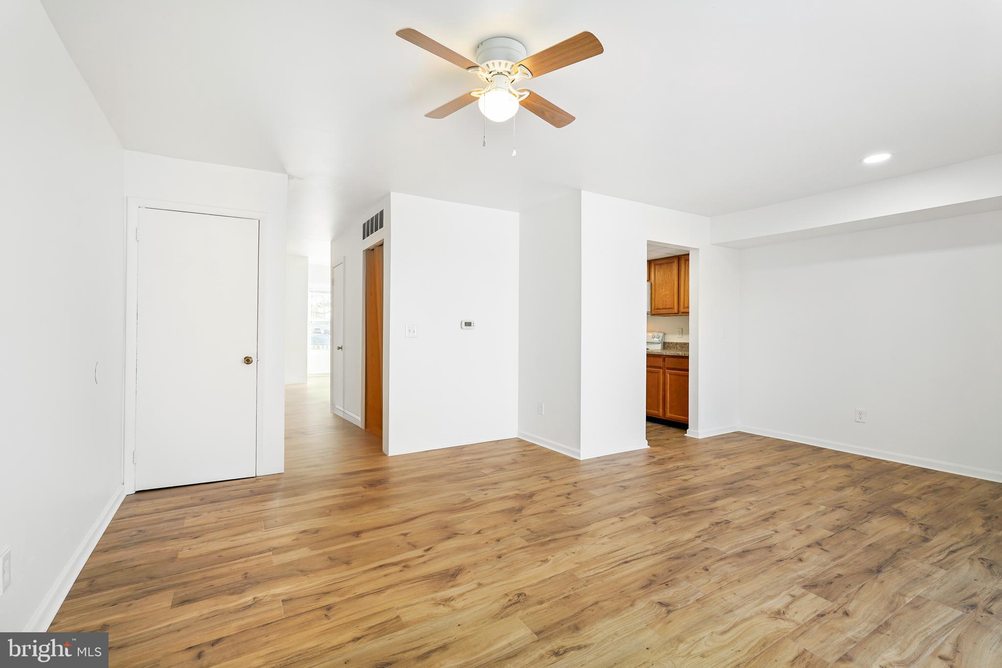 ELKTON TOWNHOUSES - Residential