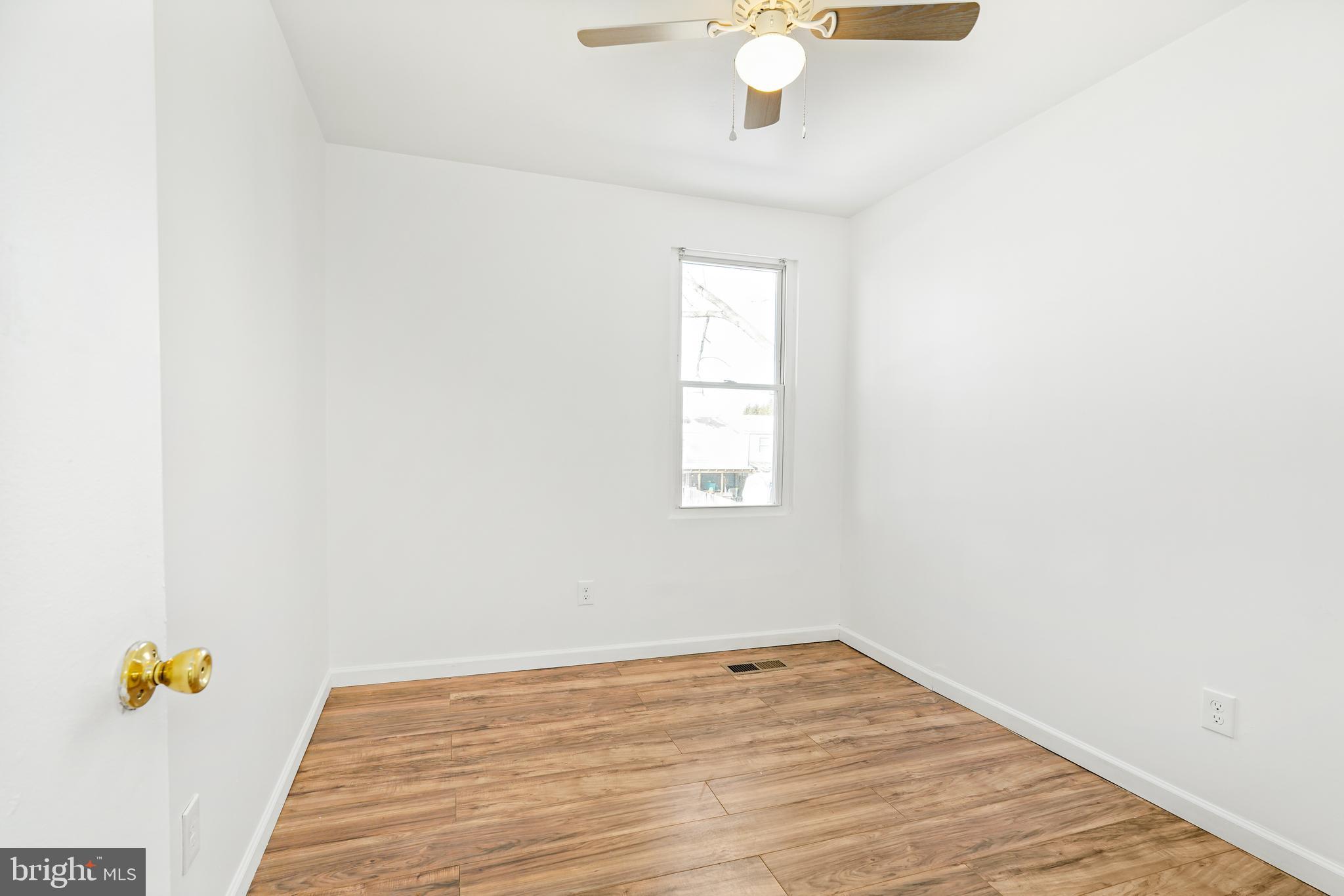 ELKTON TOWNHOUSES - Residential