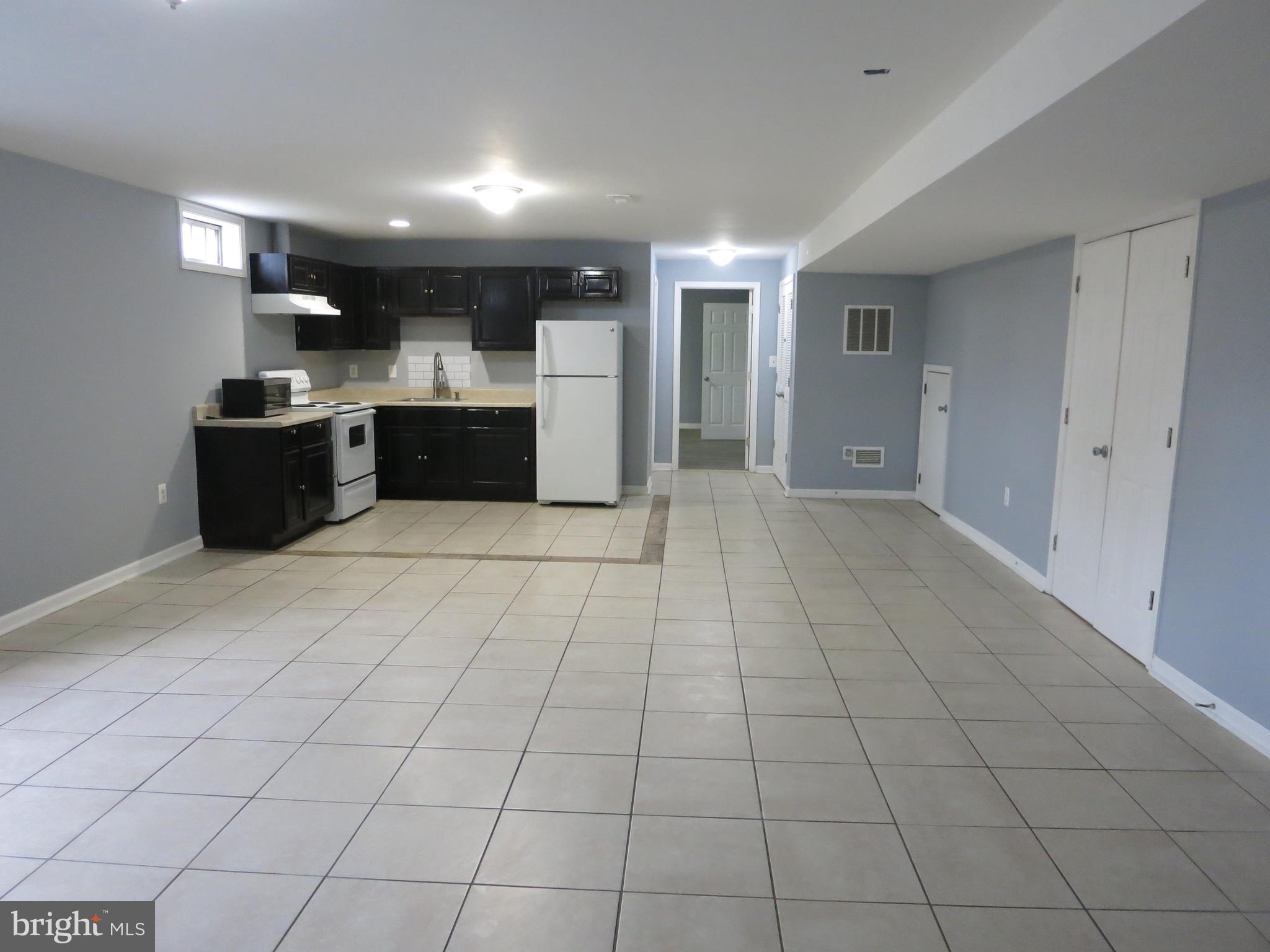 BARRETTS CROSSING - Residential Lease