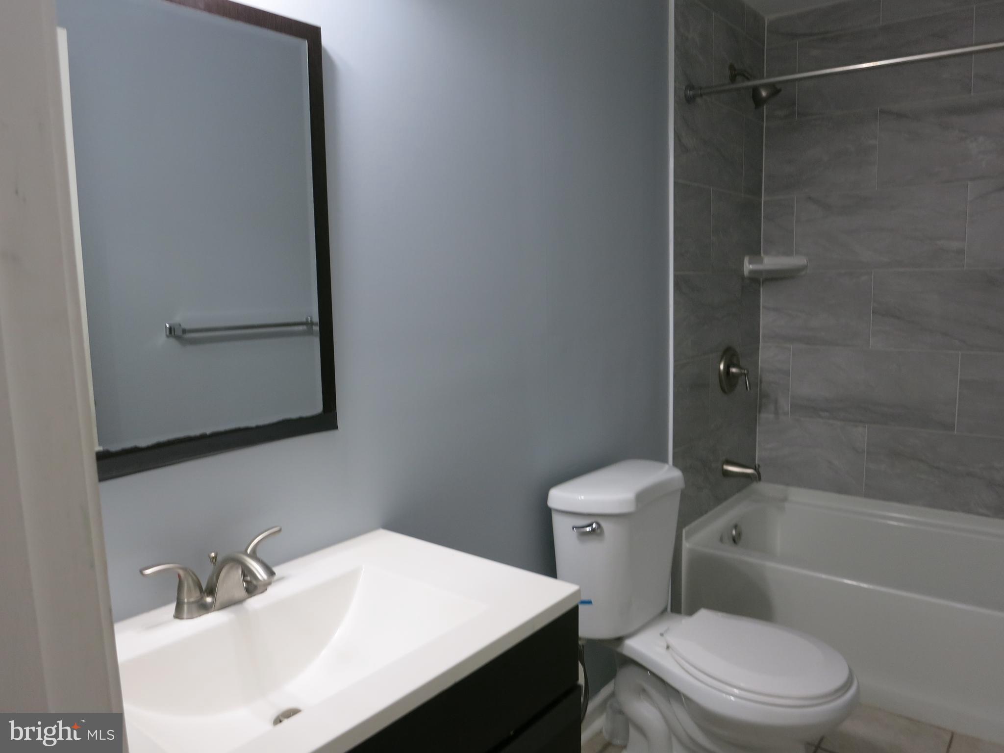 BARRETTS CROSSING - Residential Lease