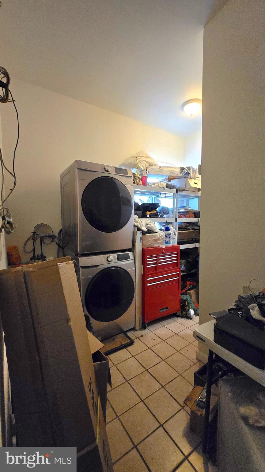 KINGSESSING - Commercial Sale