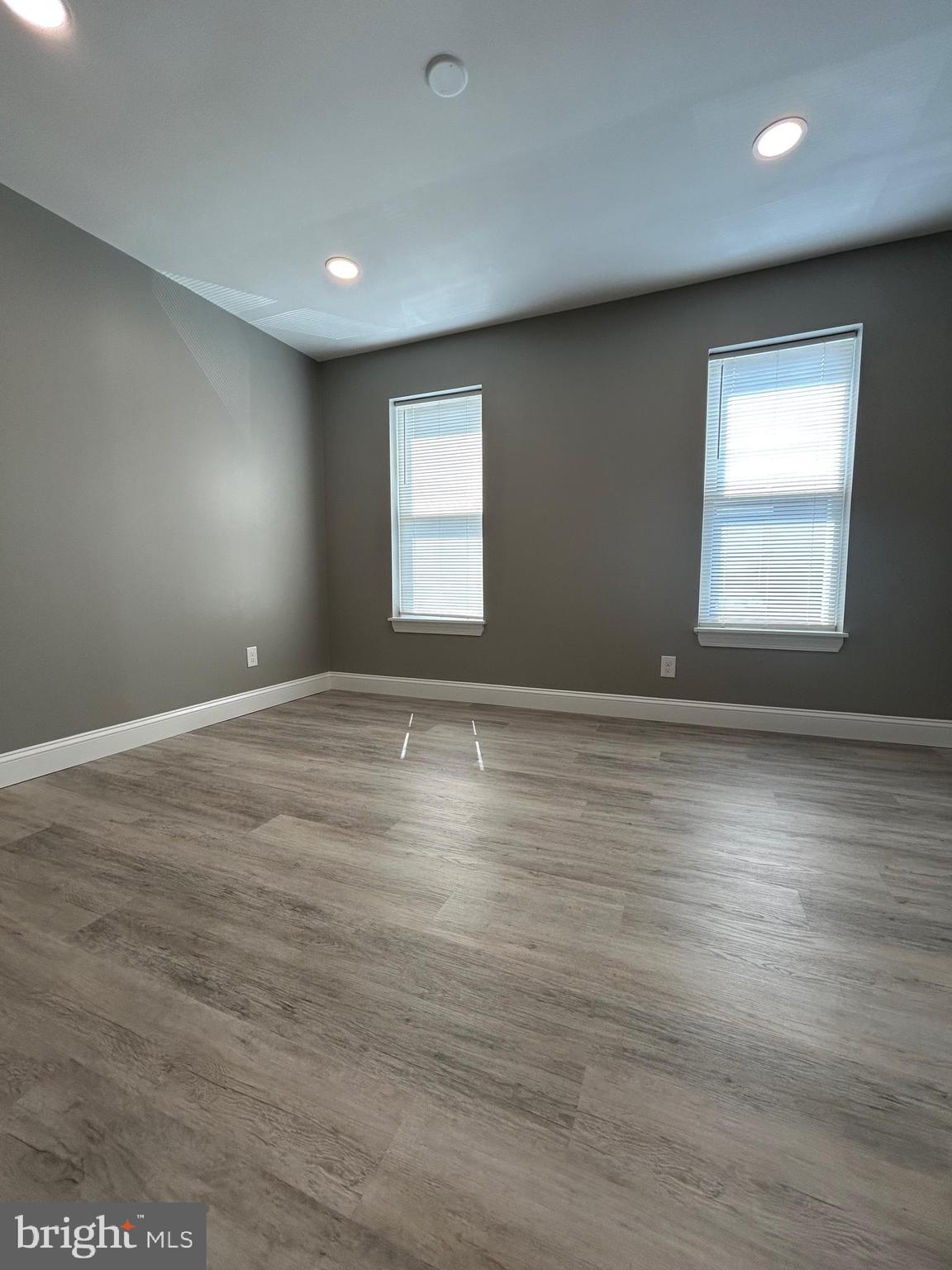 STRAWBERRY MANSION - Residential Lease