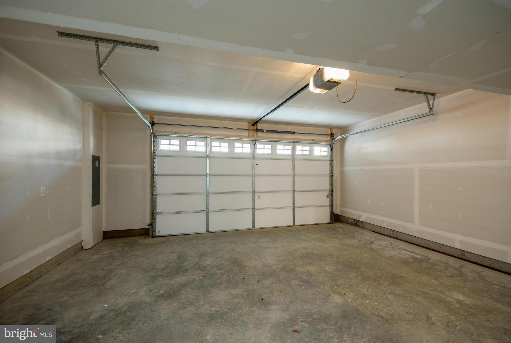 THE VILLAGES OF STEEPLEC - Residential