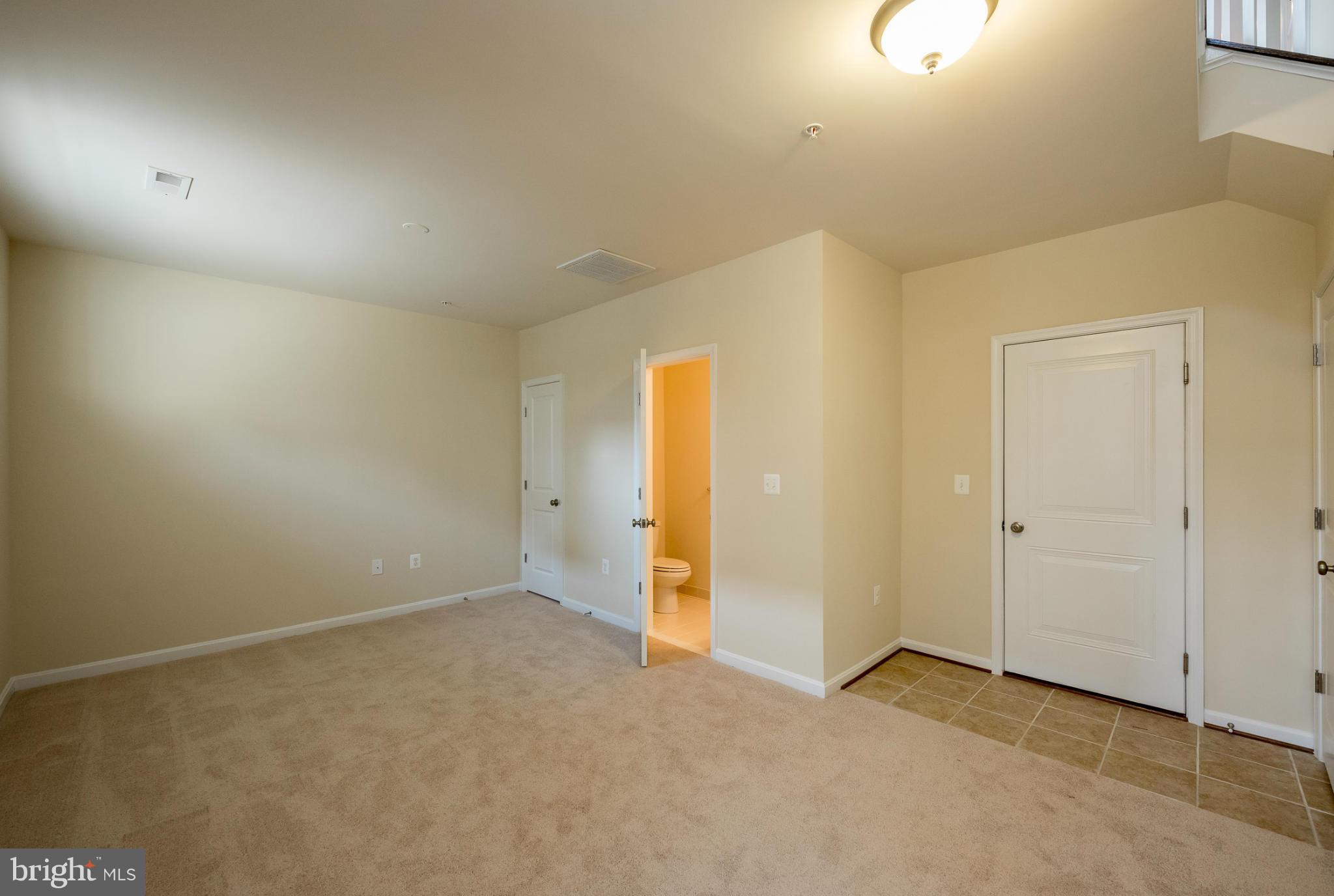 THE VILLAGES OF STEEPLEC - Residential