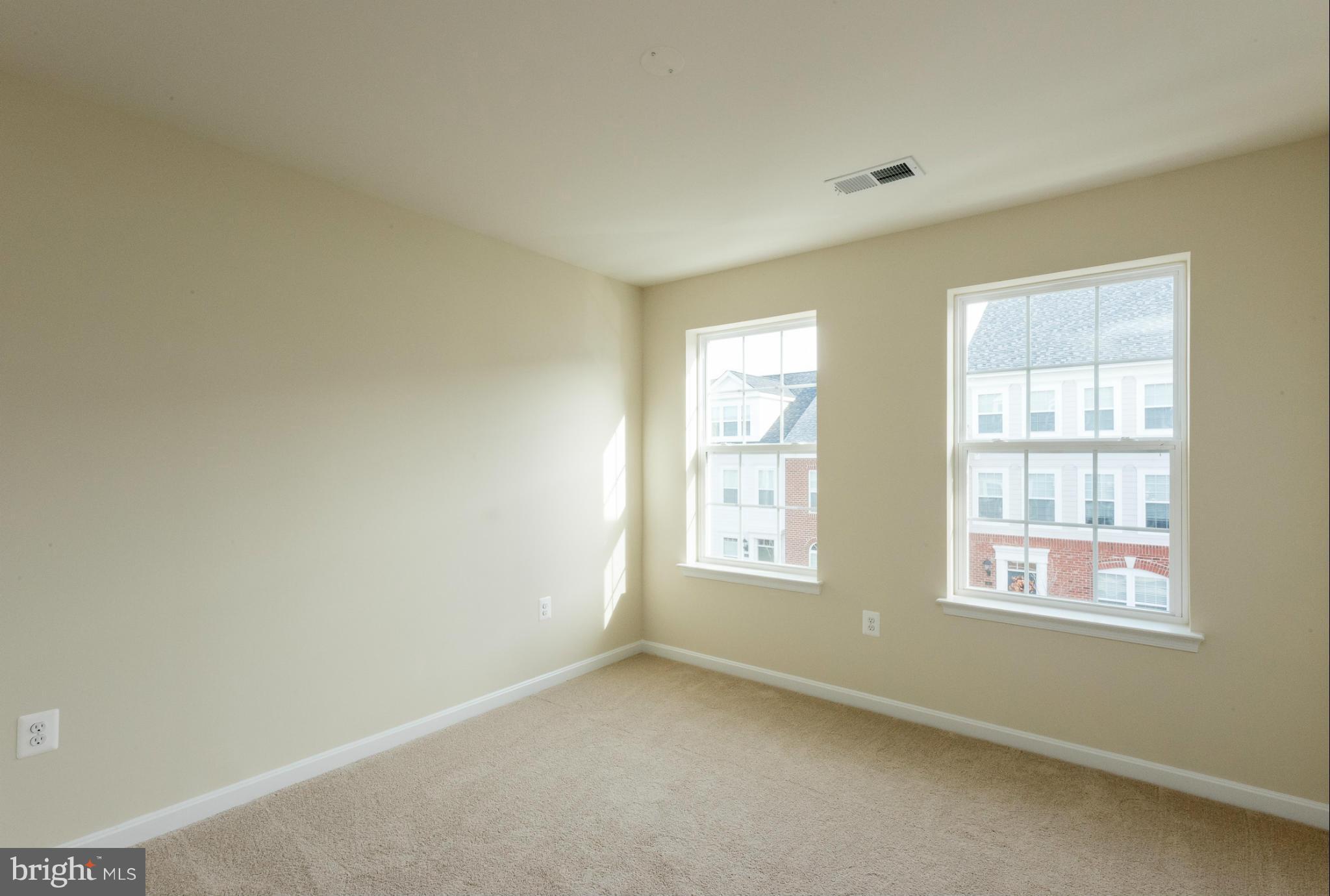 THE VILLAGES OF STEEPLEC - Residential