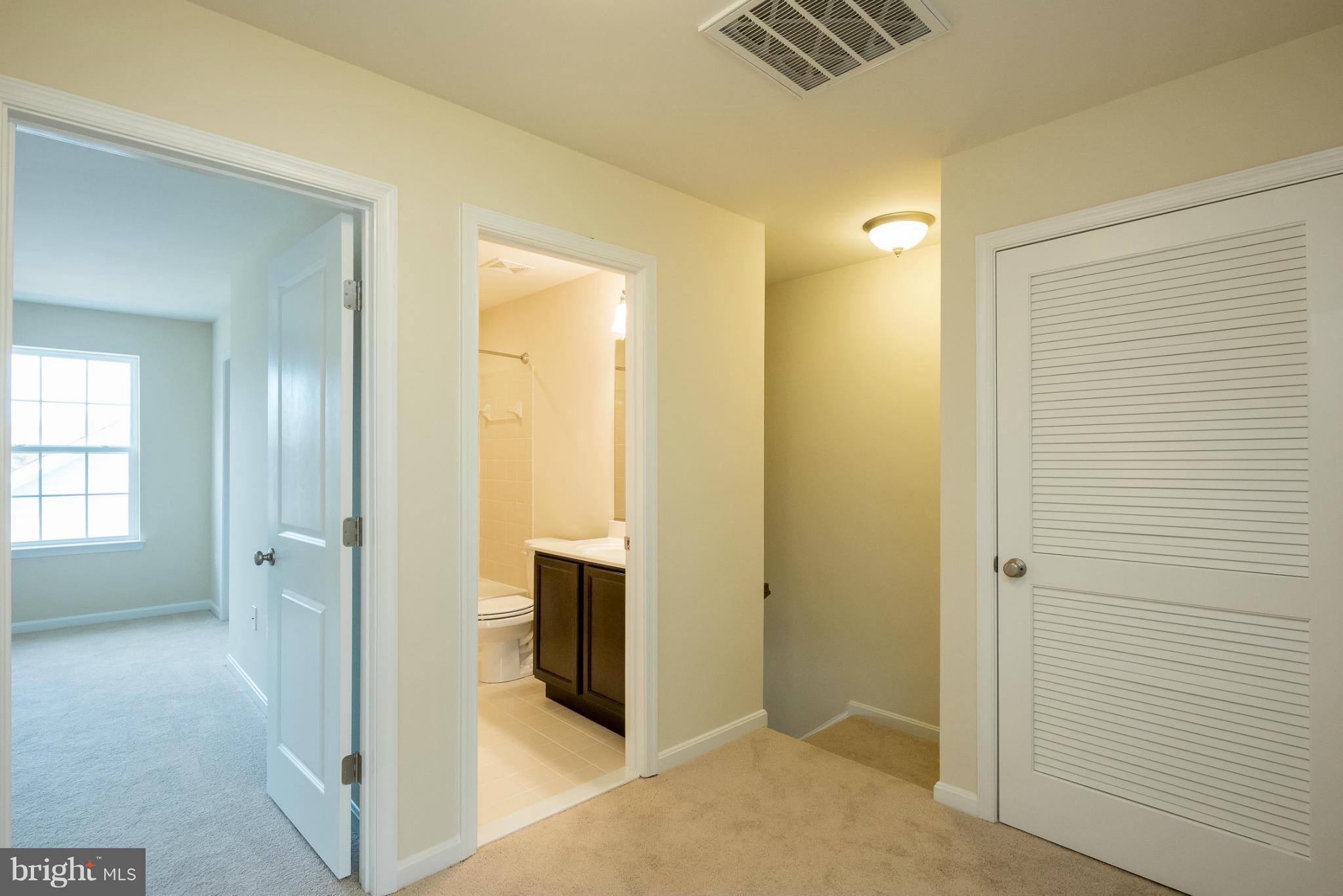 THE VILLAGES OF STEEPLEC - Residential